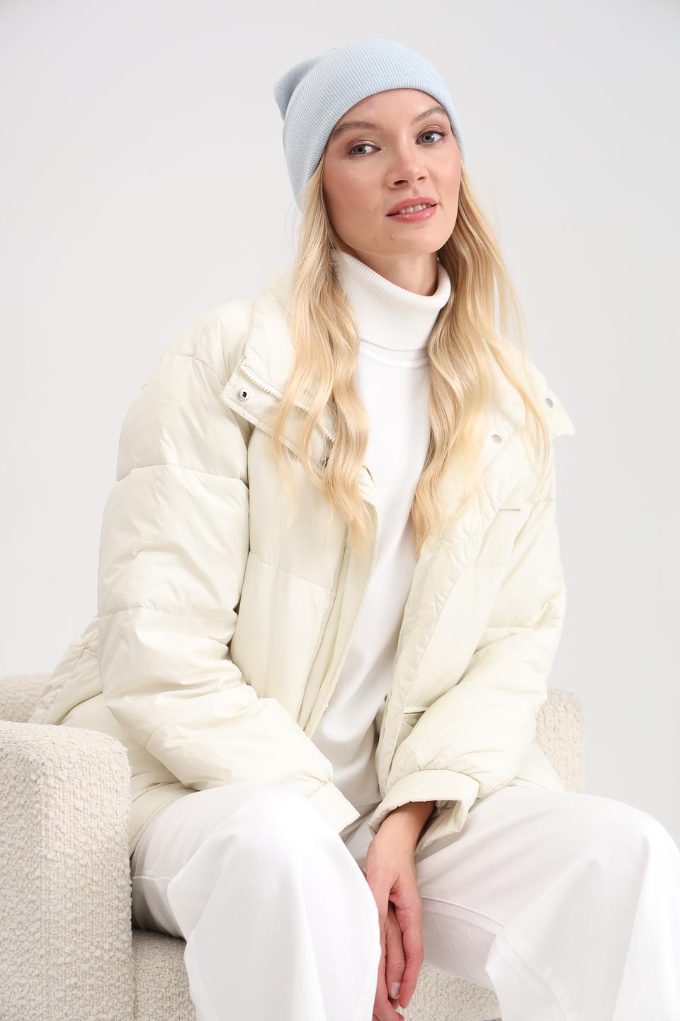 Шапка Adel голубая