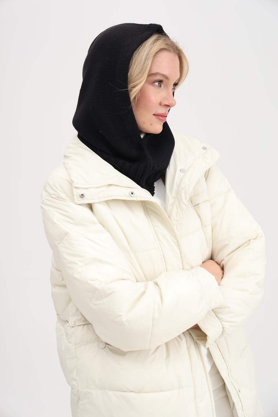 Шапка Adel чёрная вязаная