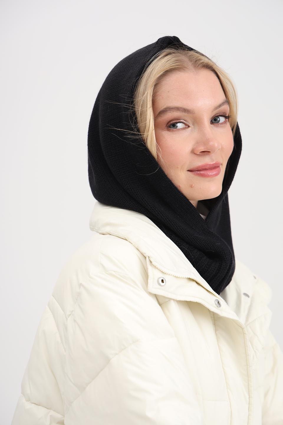 Шапка Adel чёрная вязаная