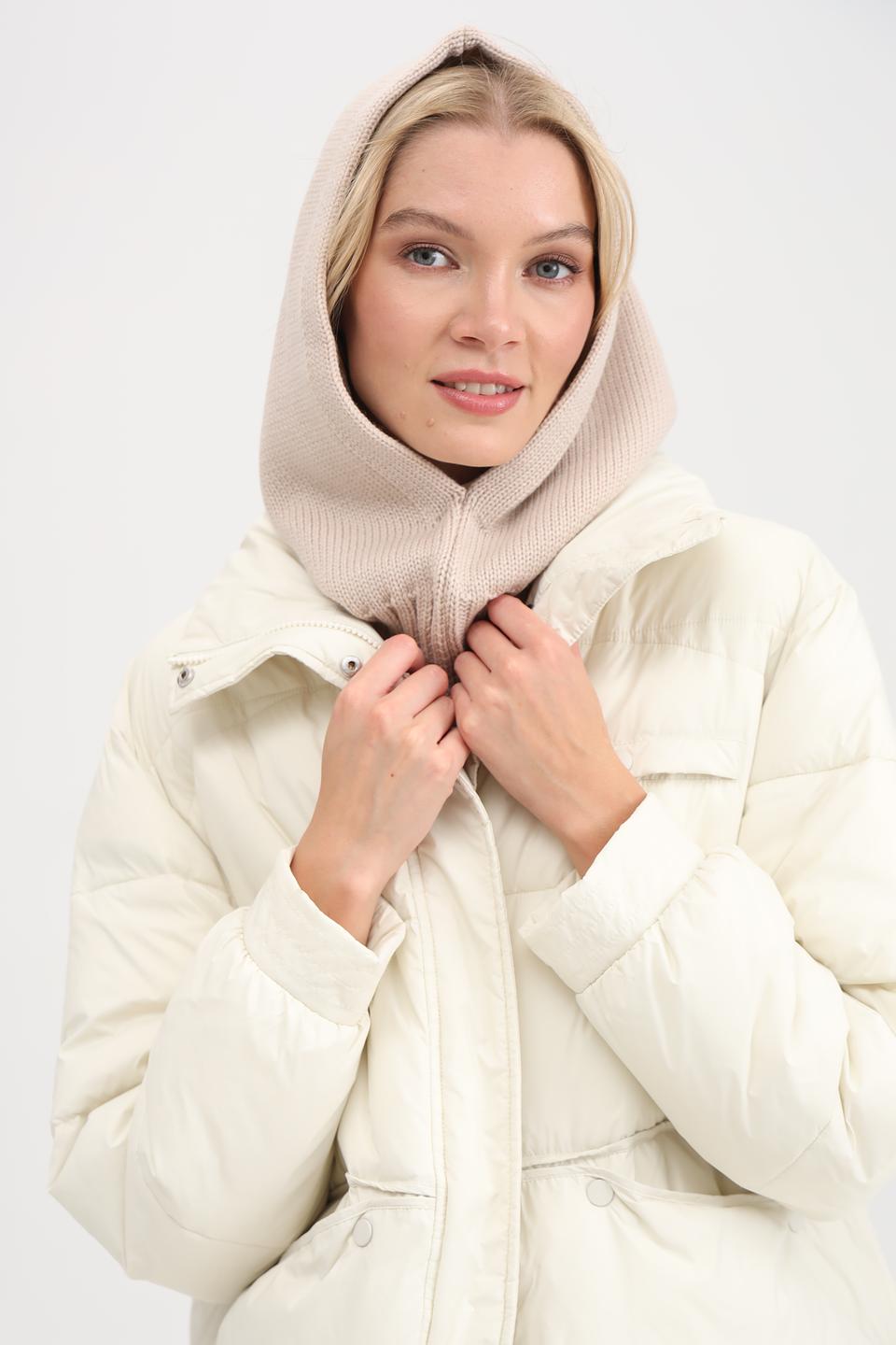 Шапка Adel вязаная бежевая