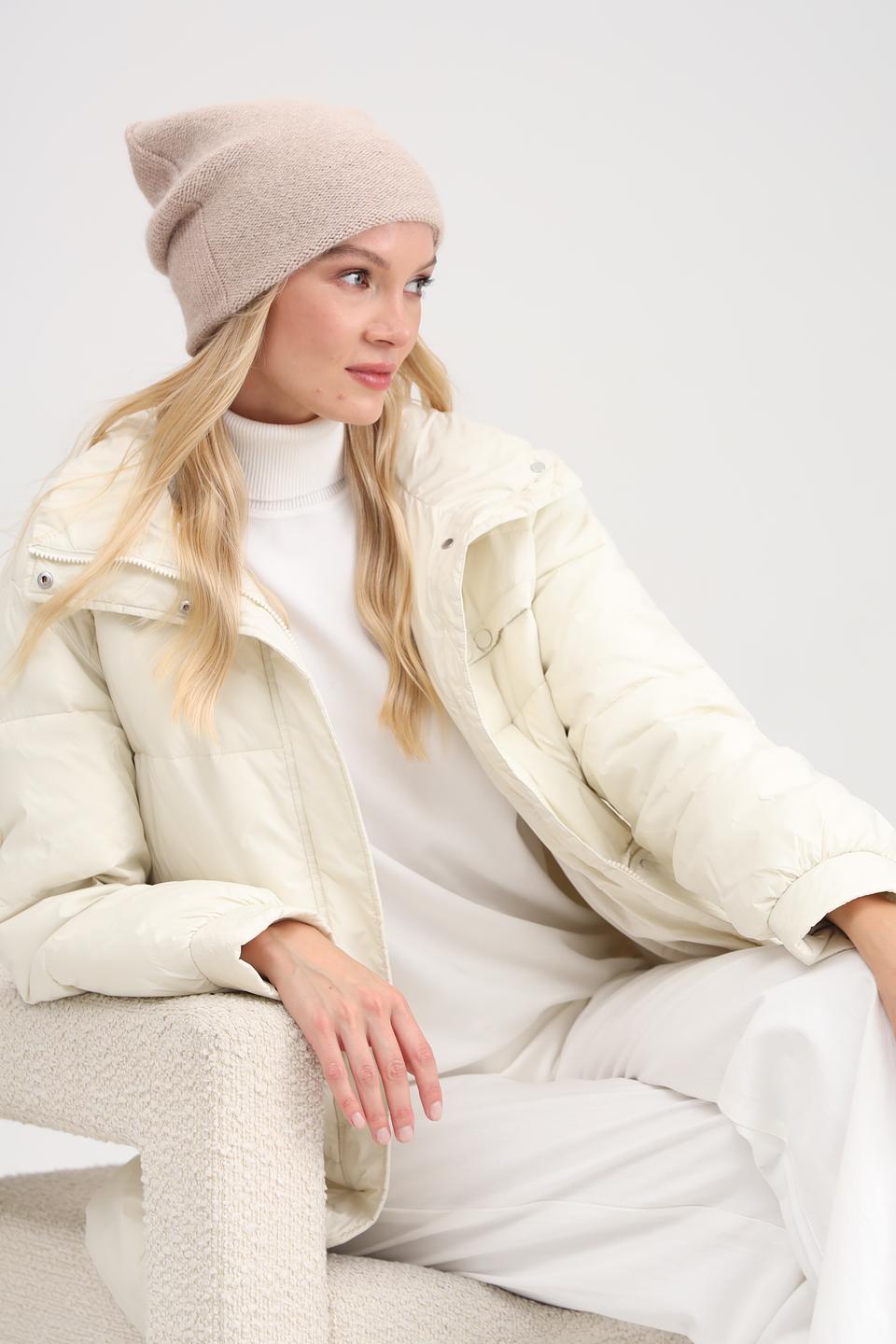 Шапка Adel вязаная бежевая