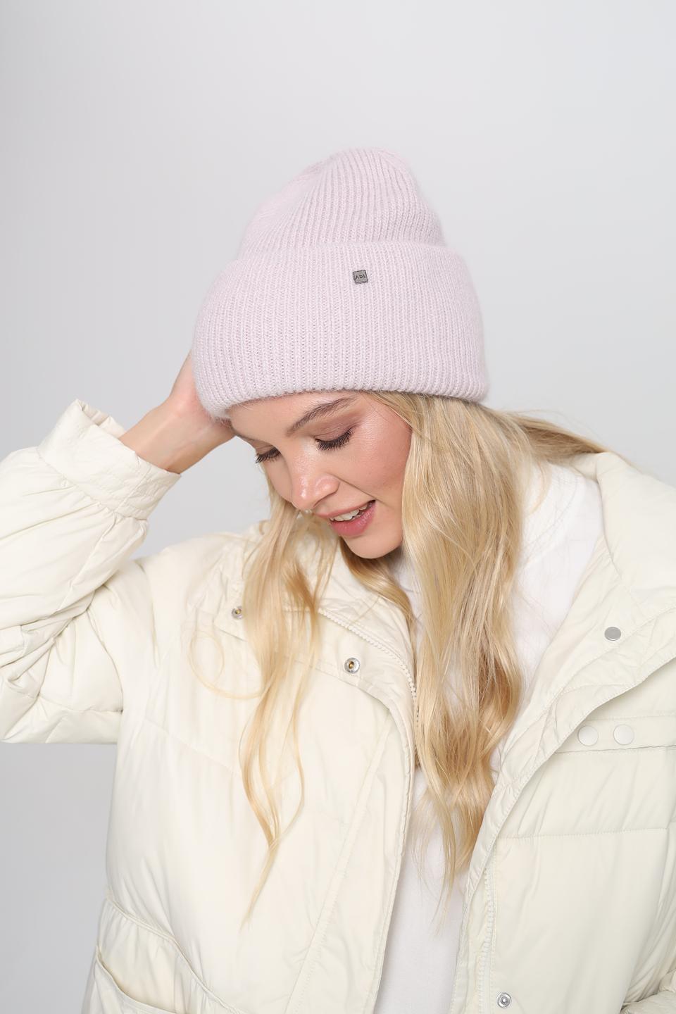 Шапка Adel вязаная пудровая