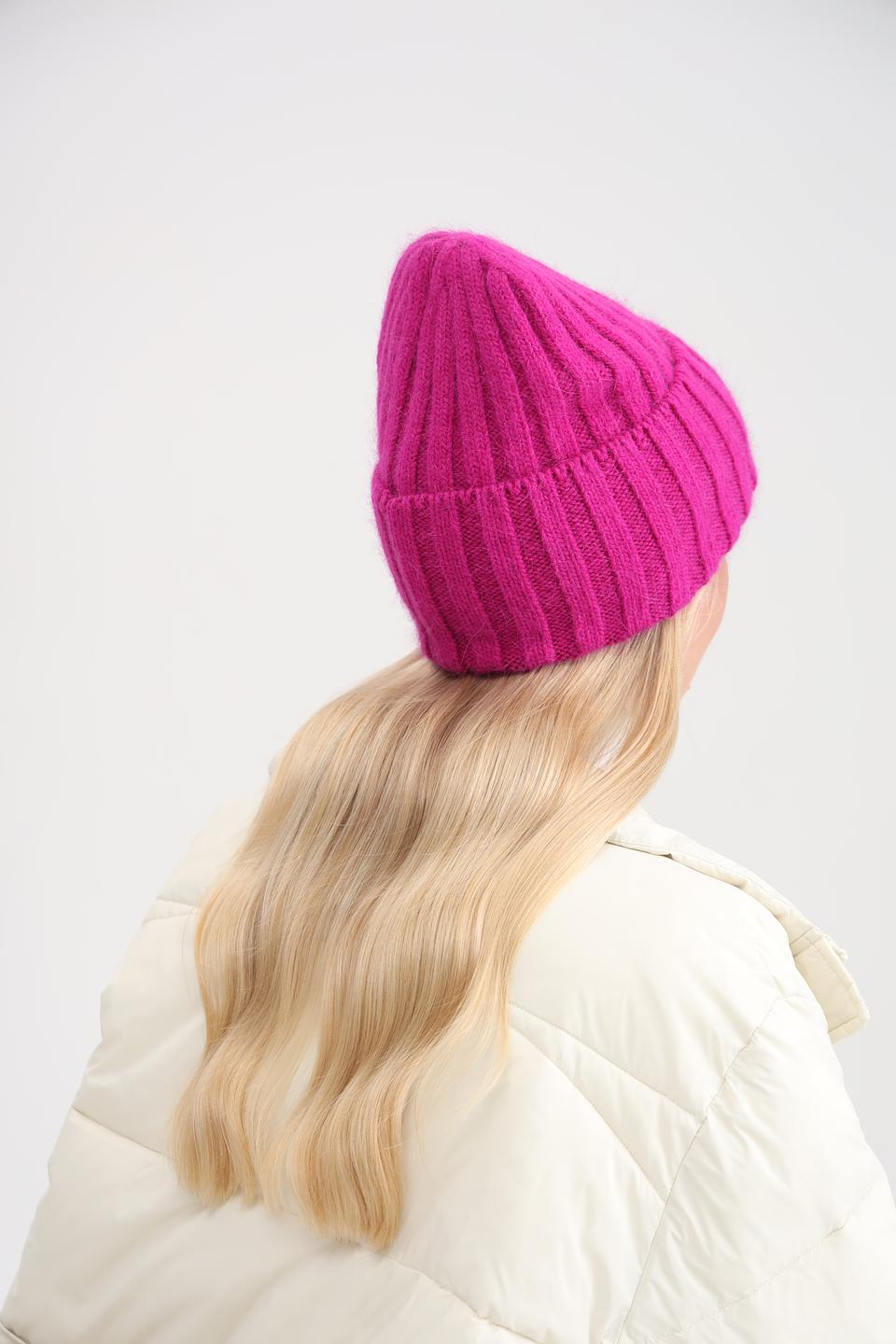 Шапка Adel вязаная фуксия