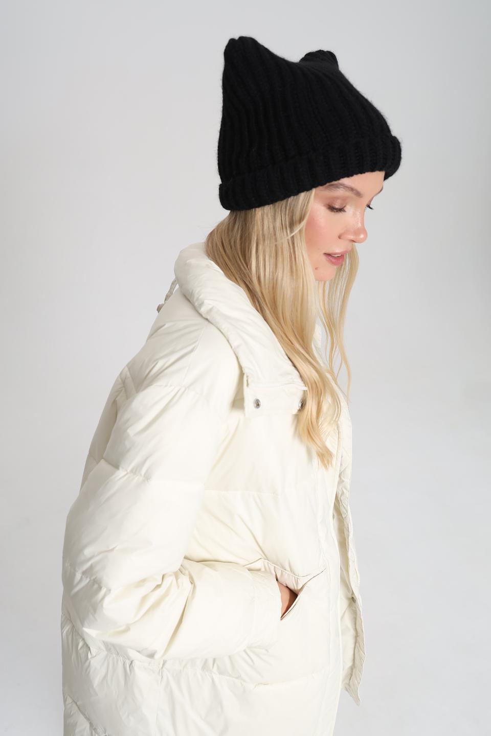 Шапка Adel с ушками чёрная