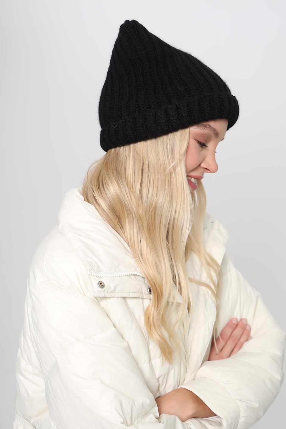 Шапка Adel с ушками чёрная