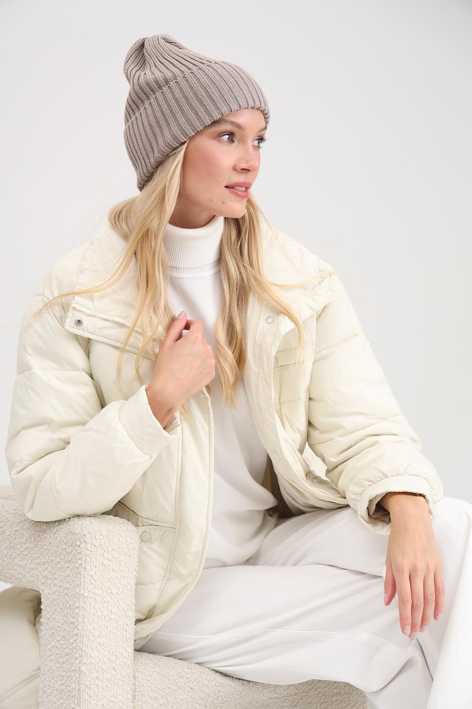 Шапка Adel вязаная бежевая