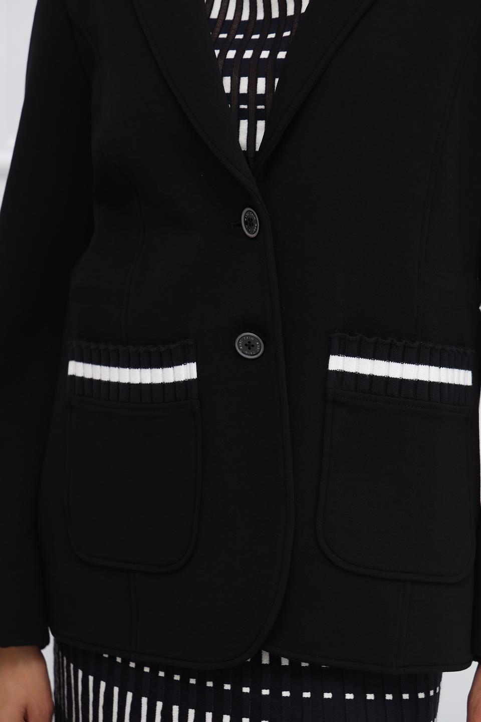 Жакет Marc Cain чёрный приталенный