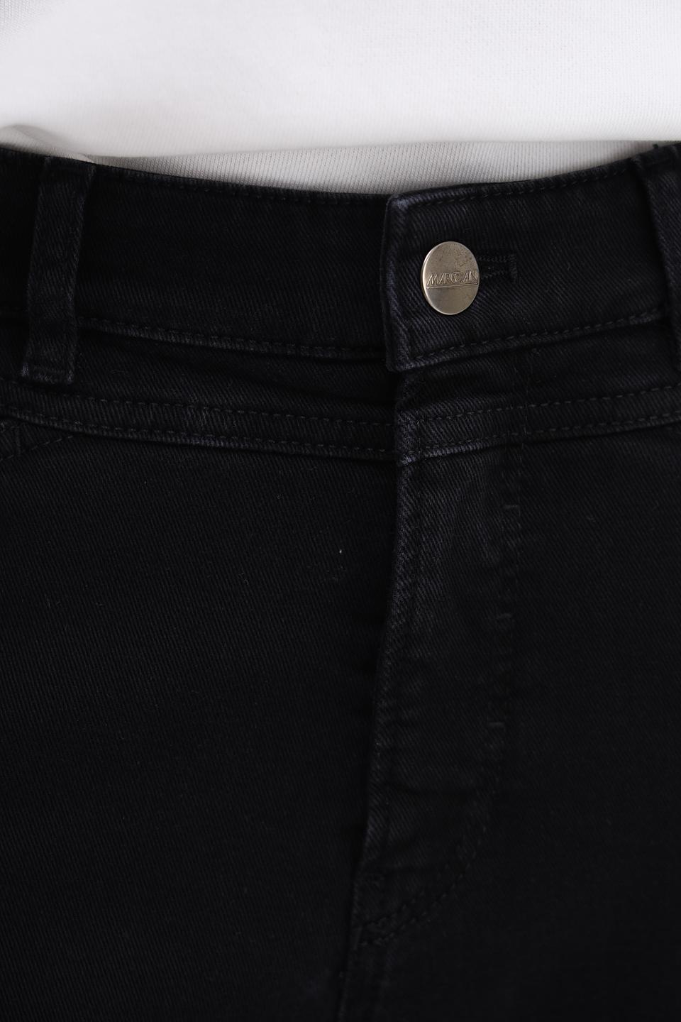 Джинсы Marc Cain чёрные прямые