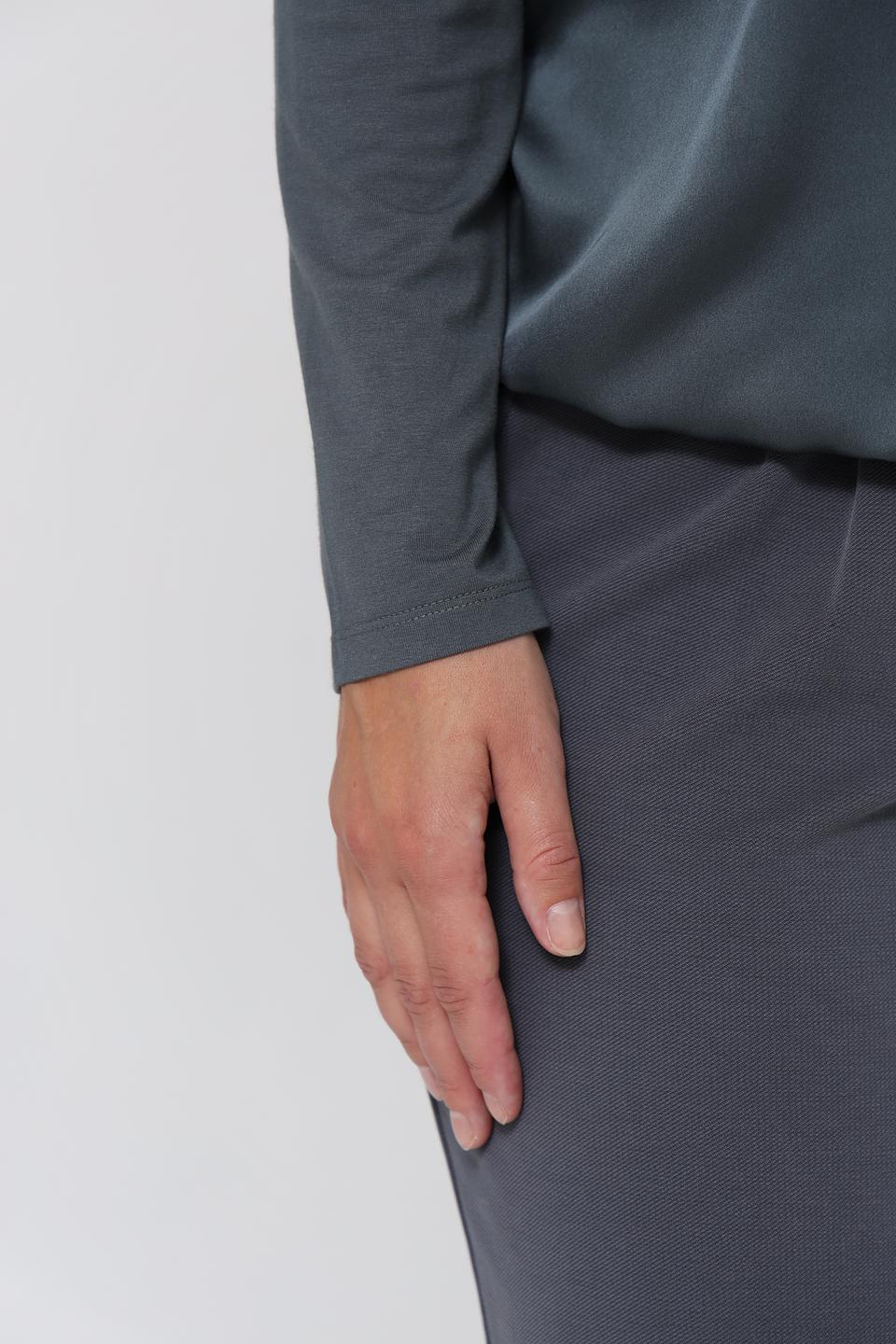 Блуза Lebek с драпировкой серая