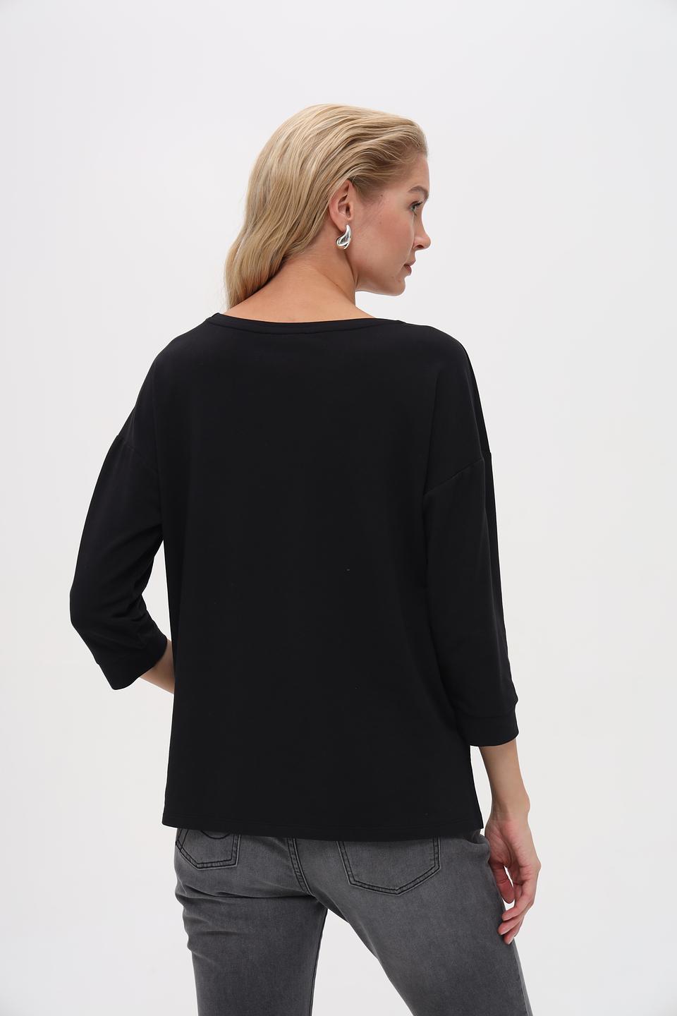 Пуловер Pezzo с надписью "HAPPINESS"