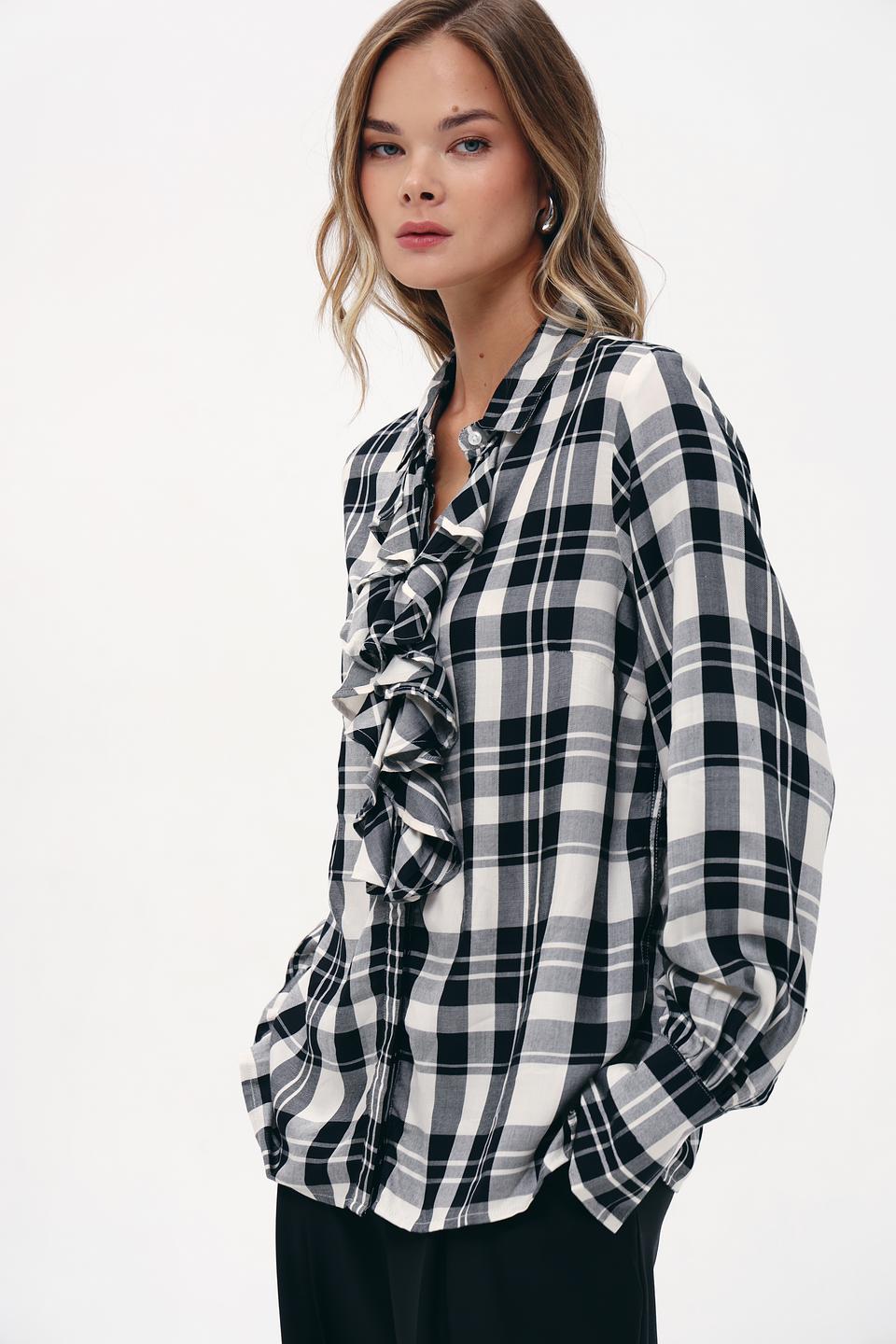Блуза Monari в клетку с рюшами