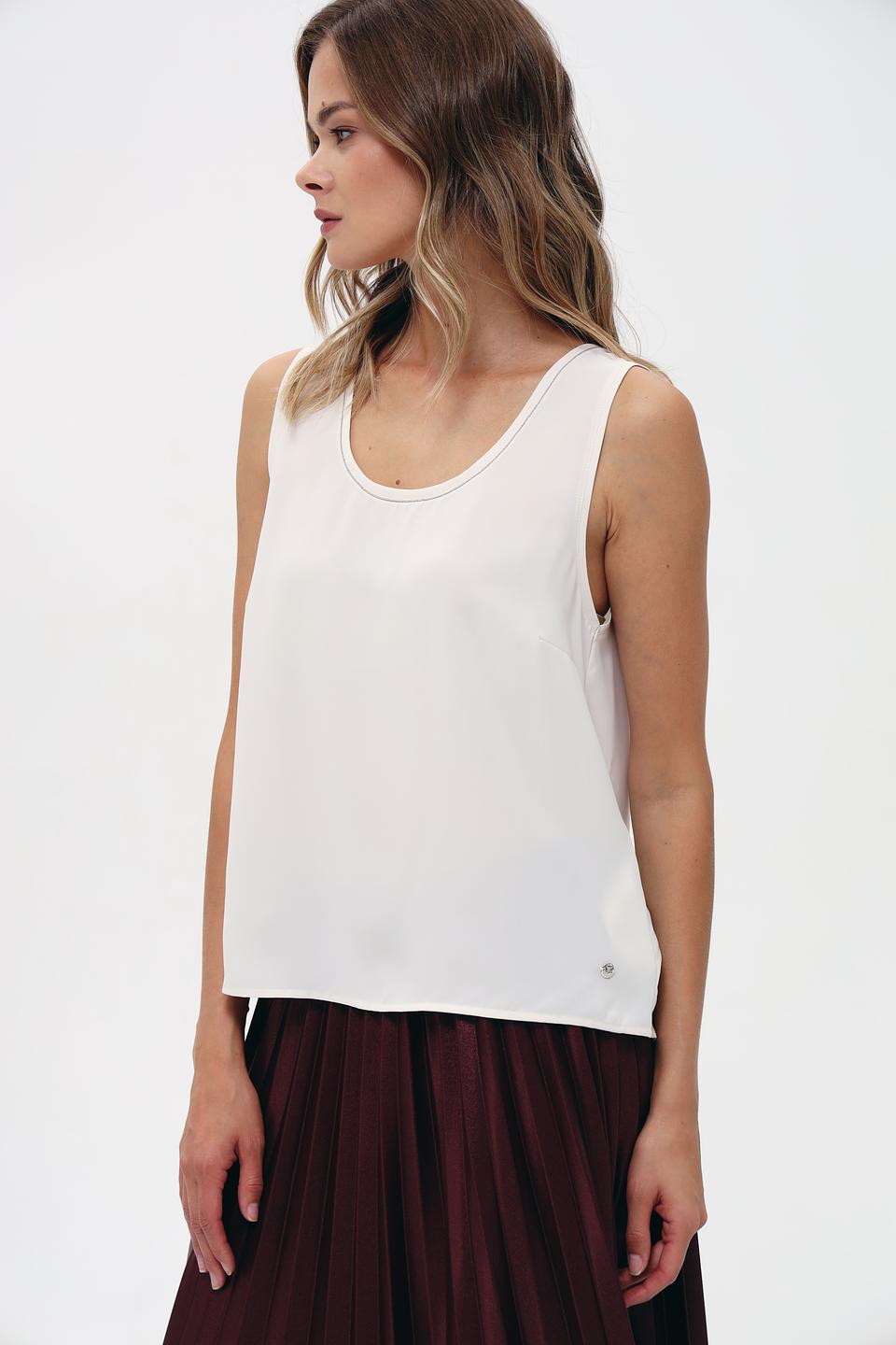 Топ Monari белый