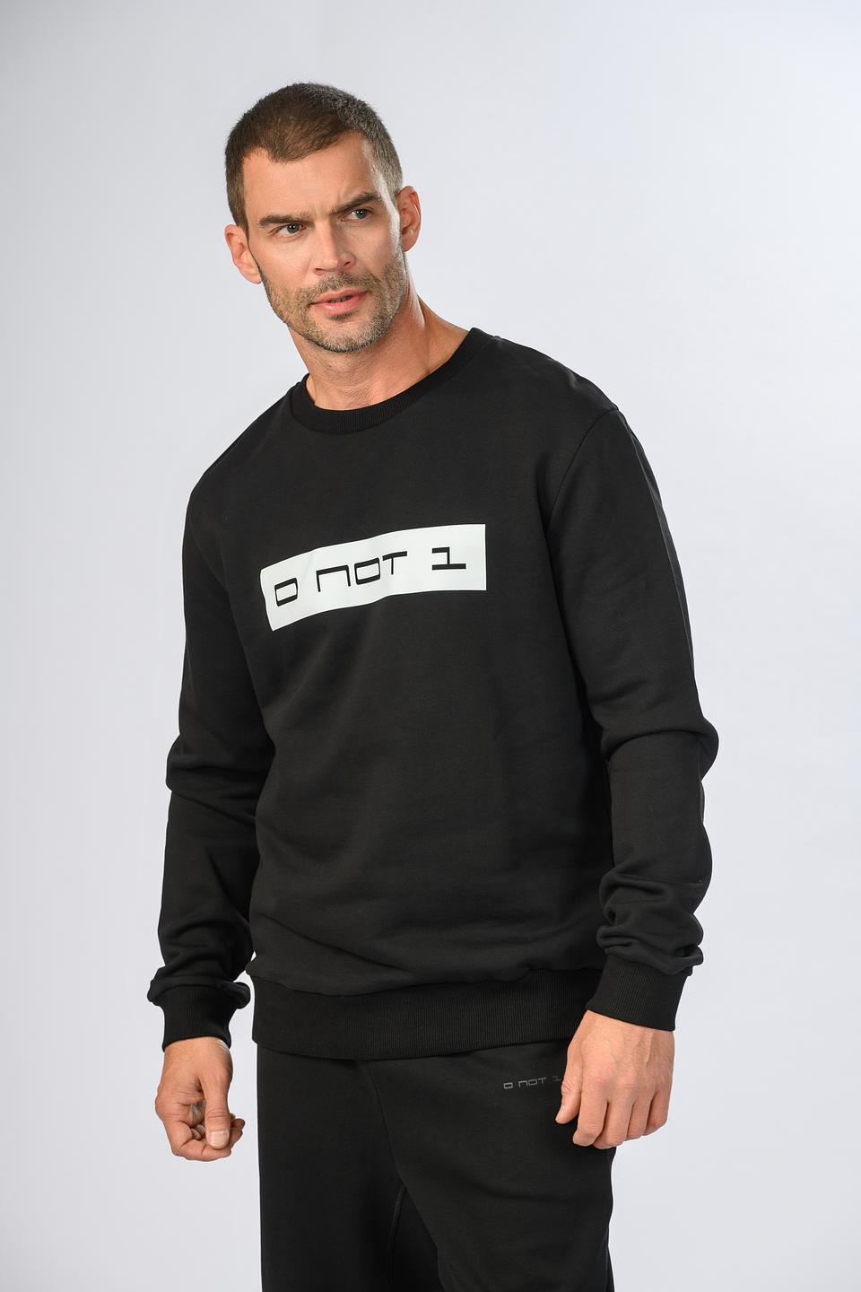 Свитшот Onot1 чёрный с логотипом