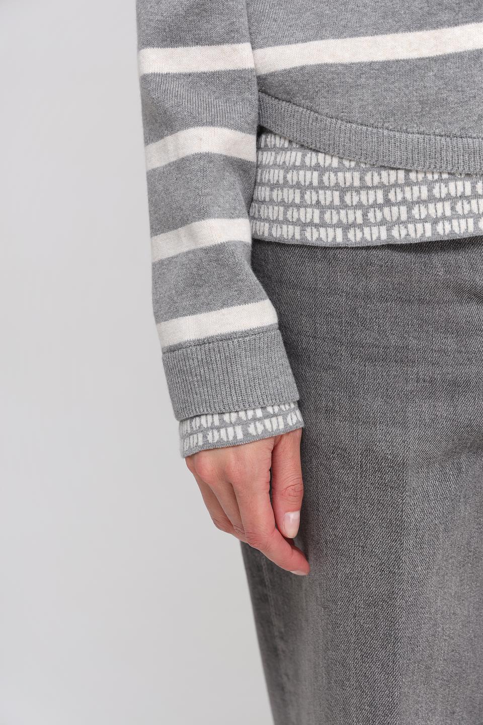 Пуловер Oui в полоску серый