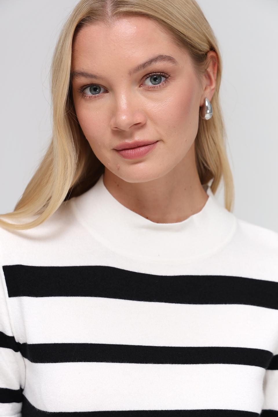 Пуловер Monari в полоску