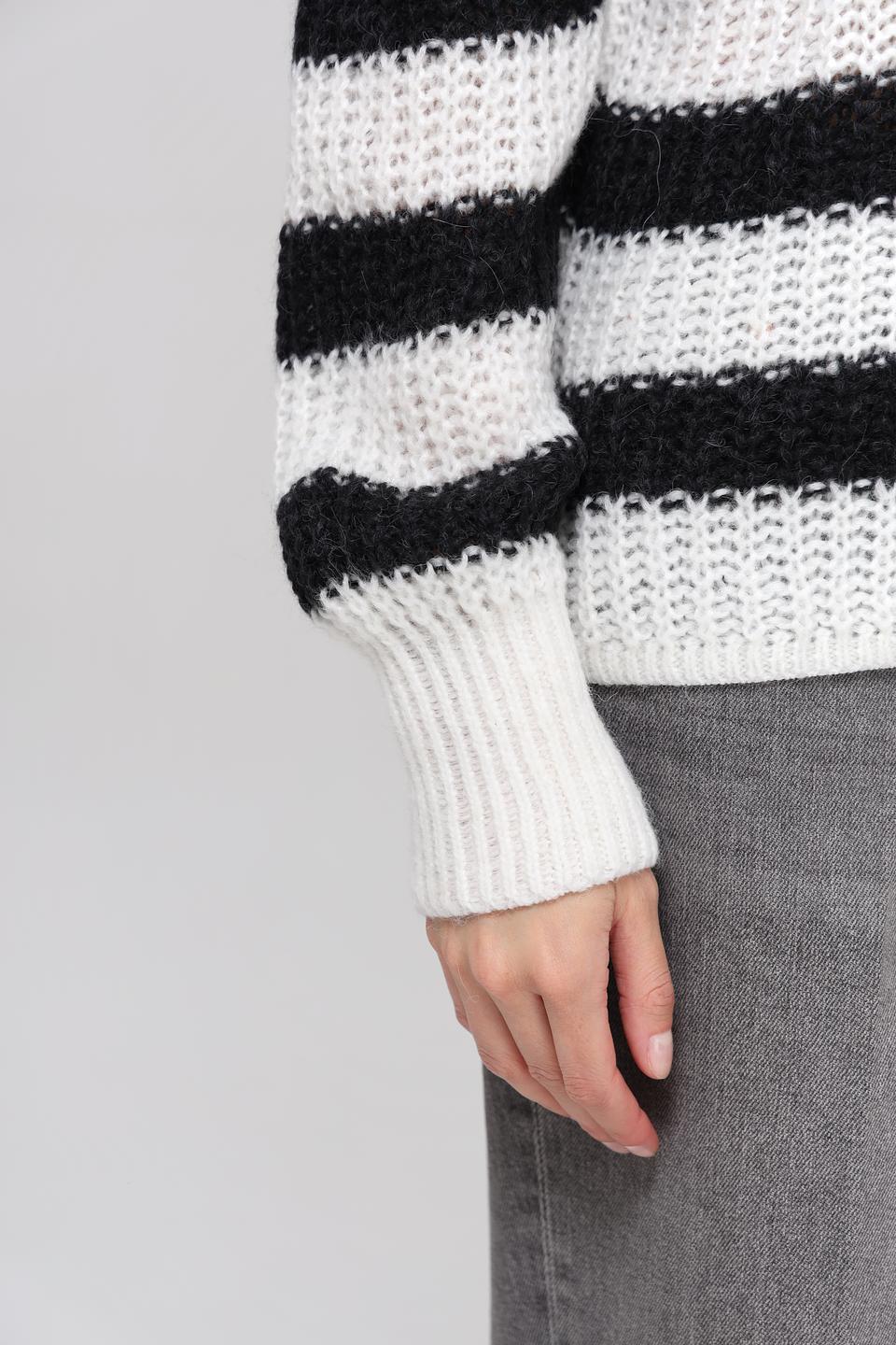 Пуловер Monari в полоску