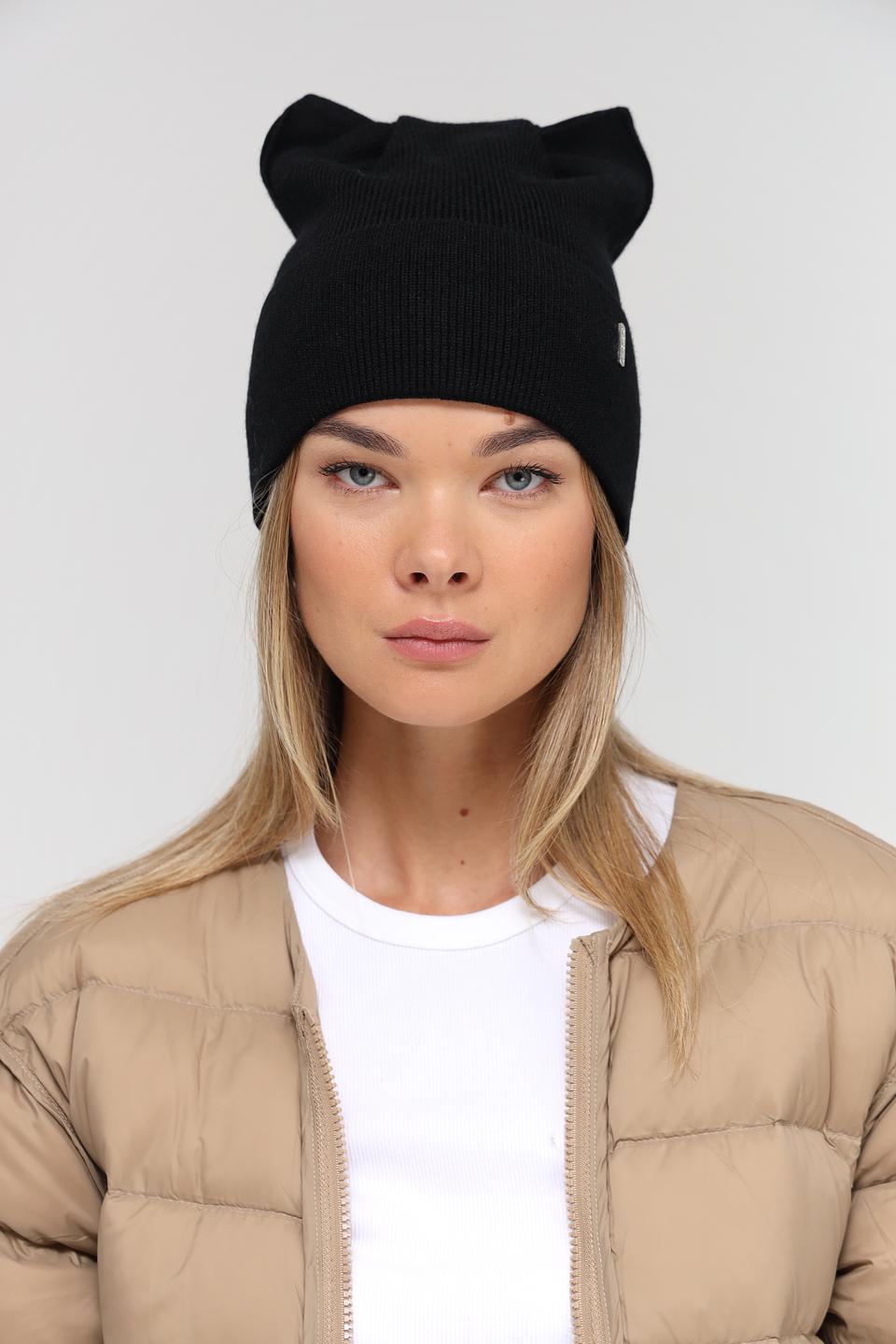 Шапка Adel чёрная с ушками
