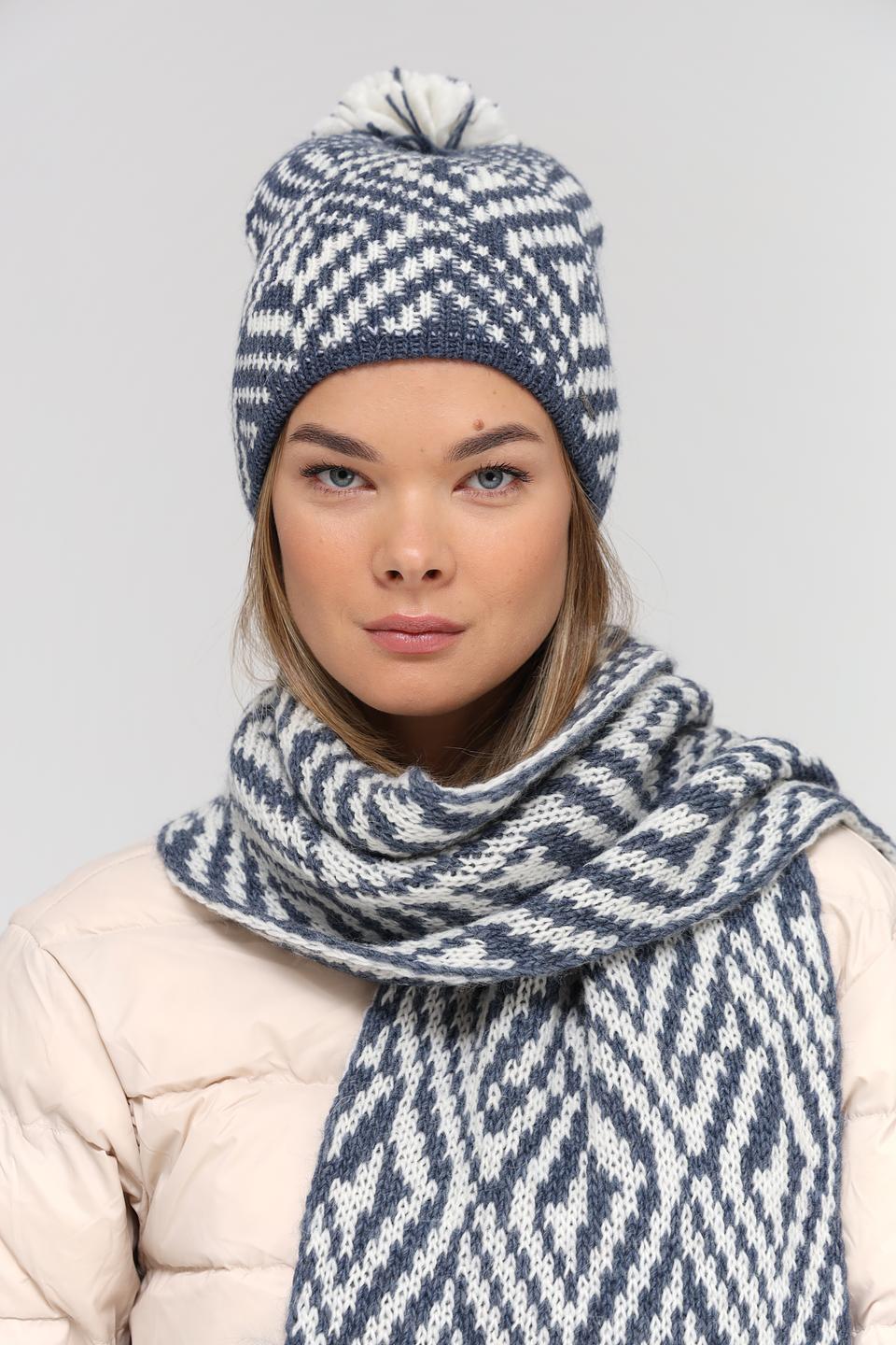 Шапка Marhatter с помпоном