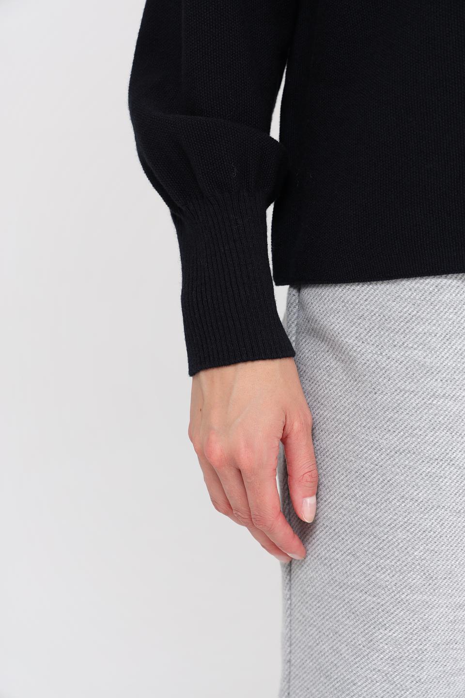 Пуловер Maerz чёрный с горловиной-лодочкой