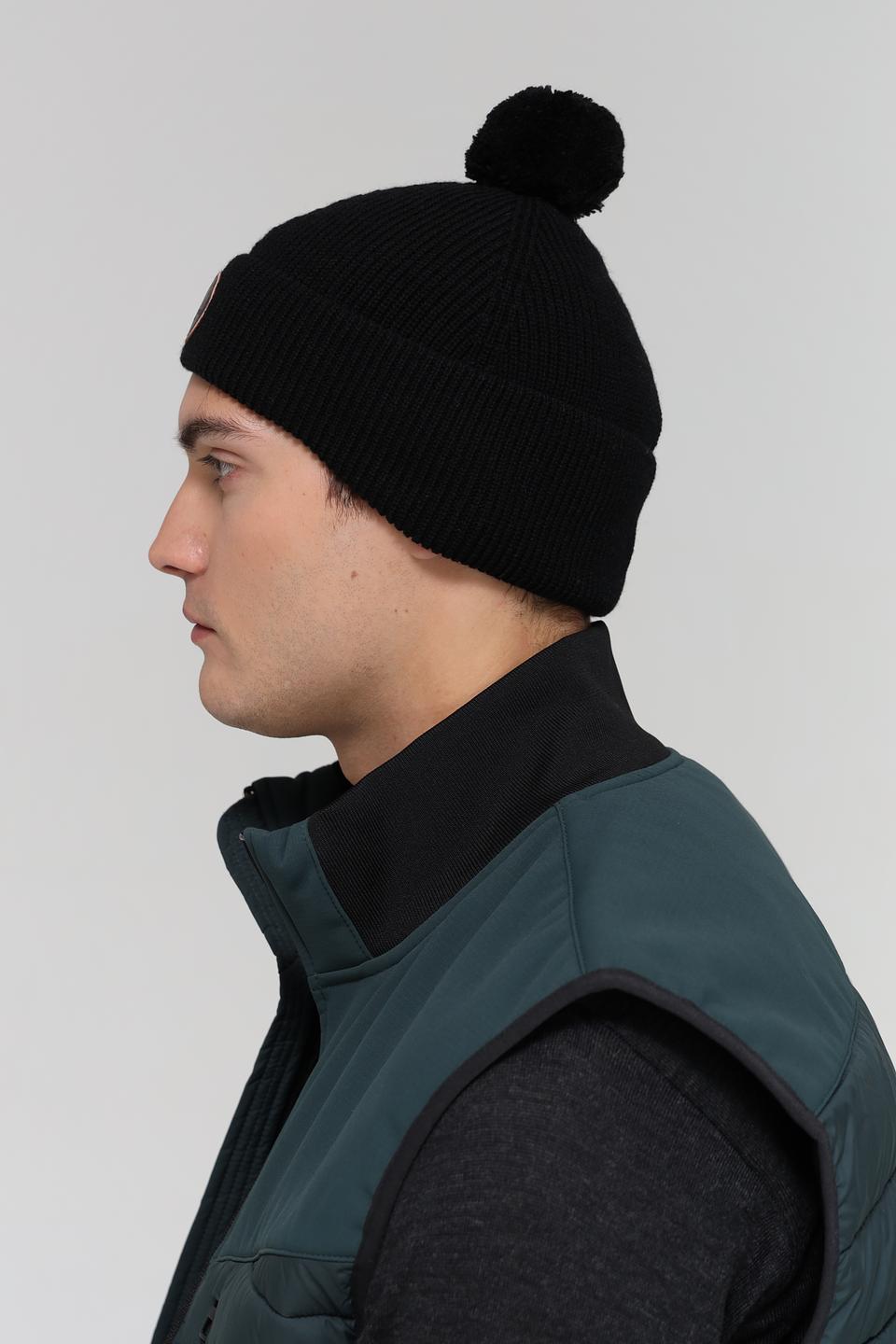 Шапка Marhatter чёрная с помпоном