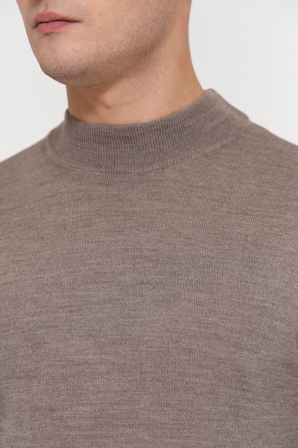 Джемпер Monte Carlo с горлом бежевый