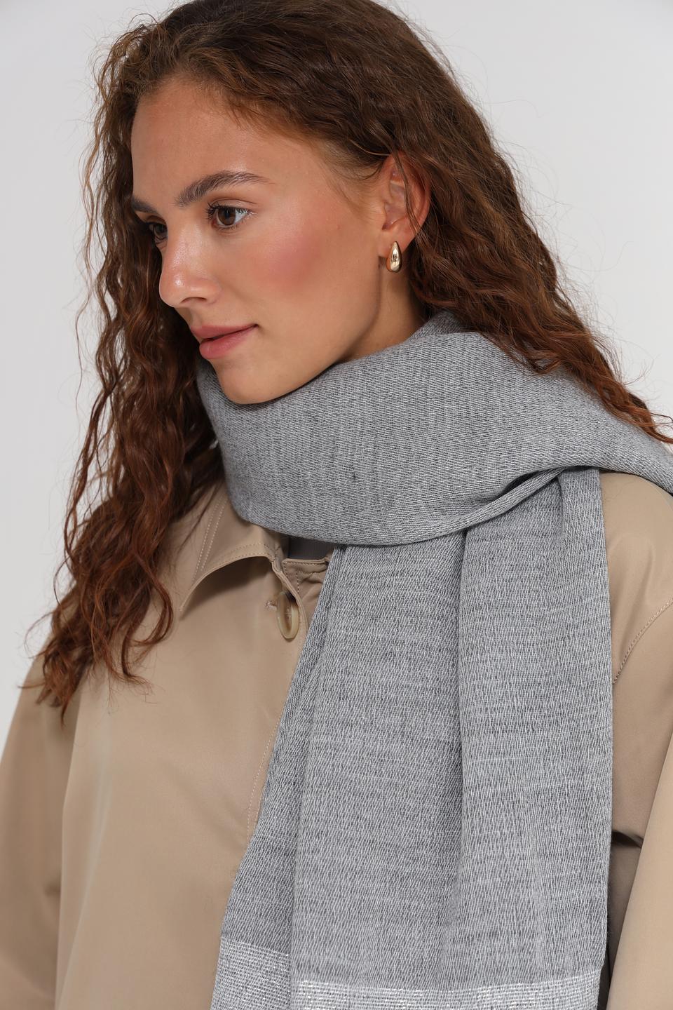 Шарф Marc Aurel в полоску серый