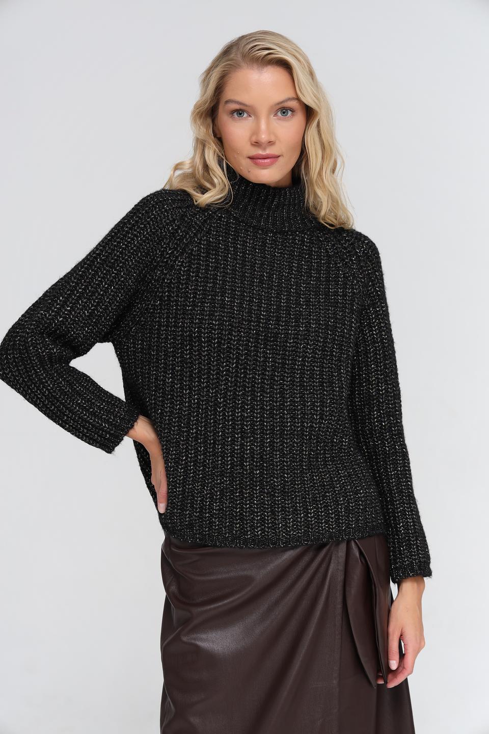 Пуловер UNQ с высоким горлом чёрный