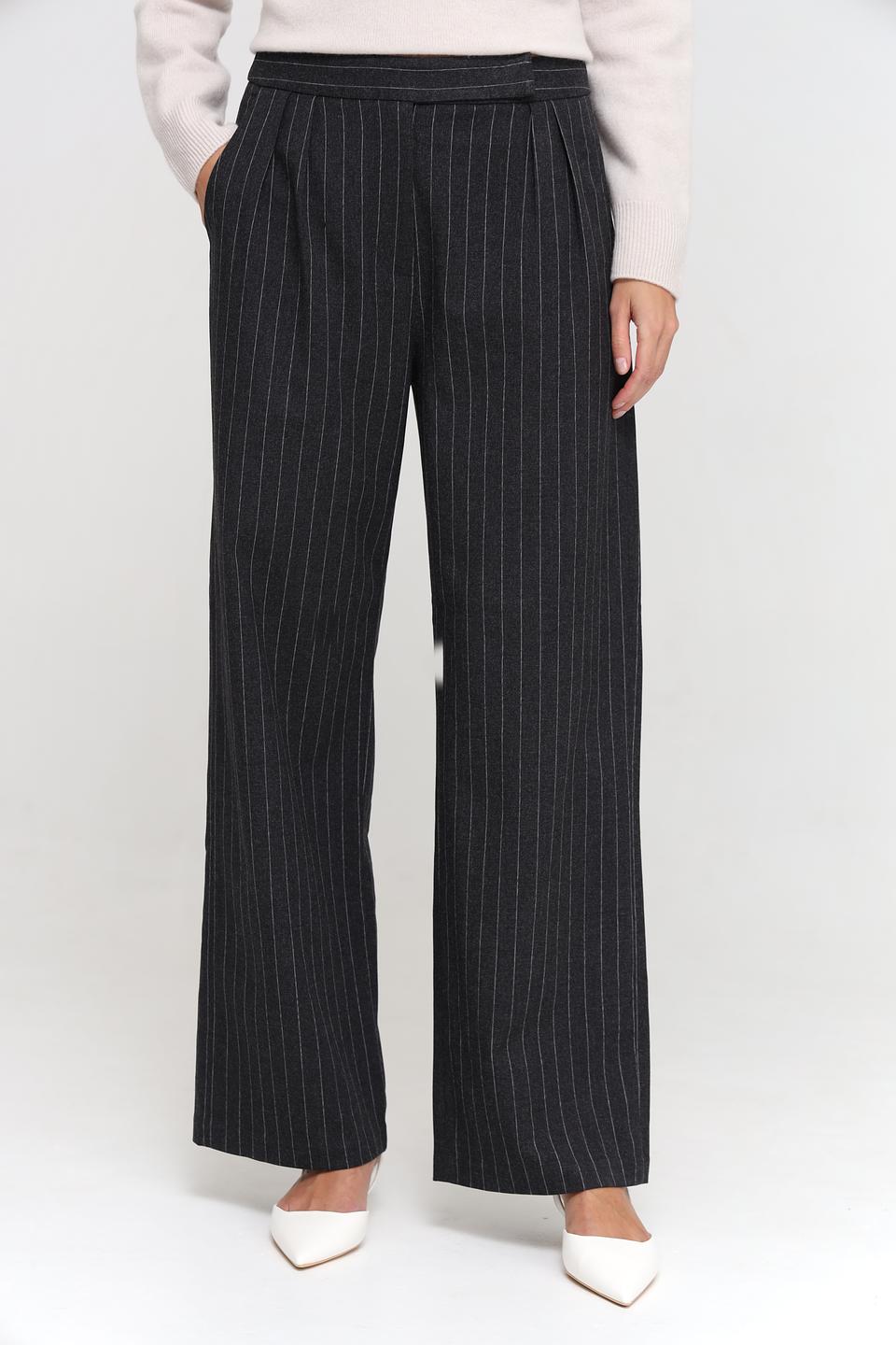 Брюки классические UNQ в полоску