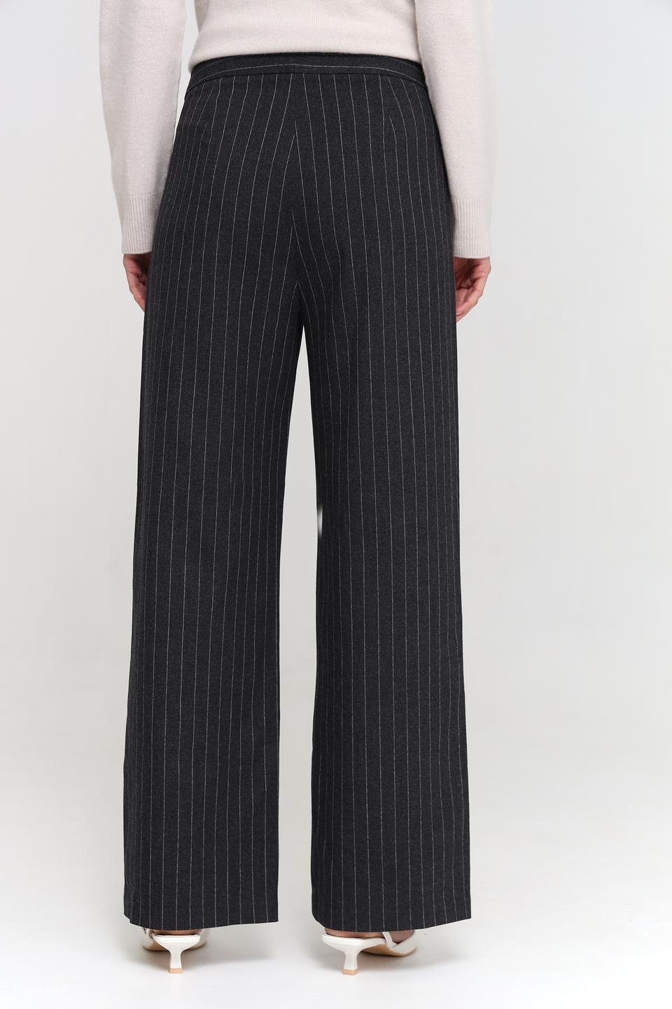 Брюки классические UNQ в полоску