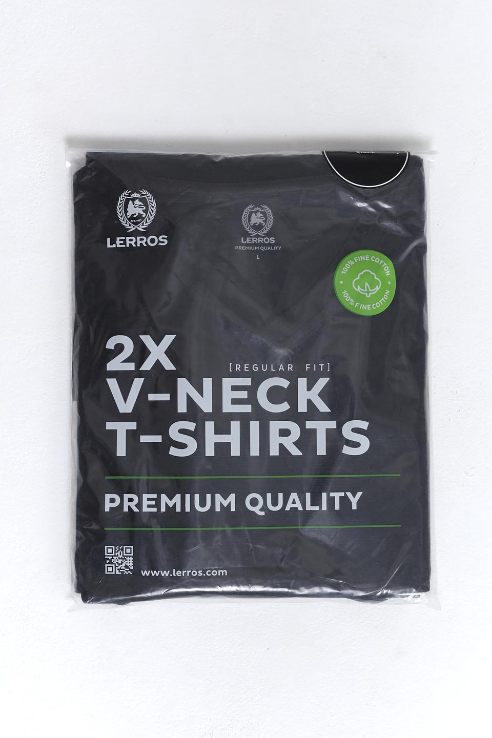 Футболка Lerros чёрная с V-образным вырезом