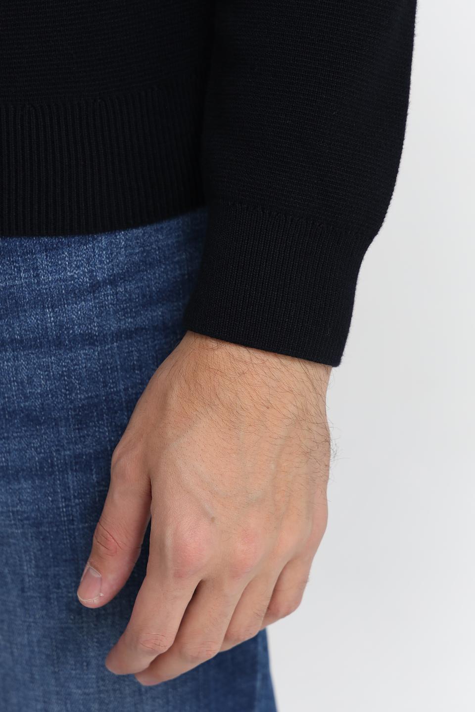 Джемпер Bugatti с воротником