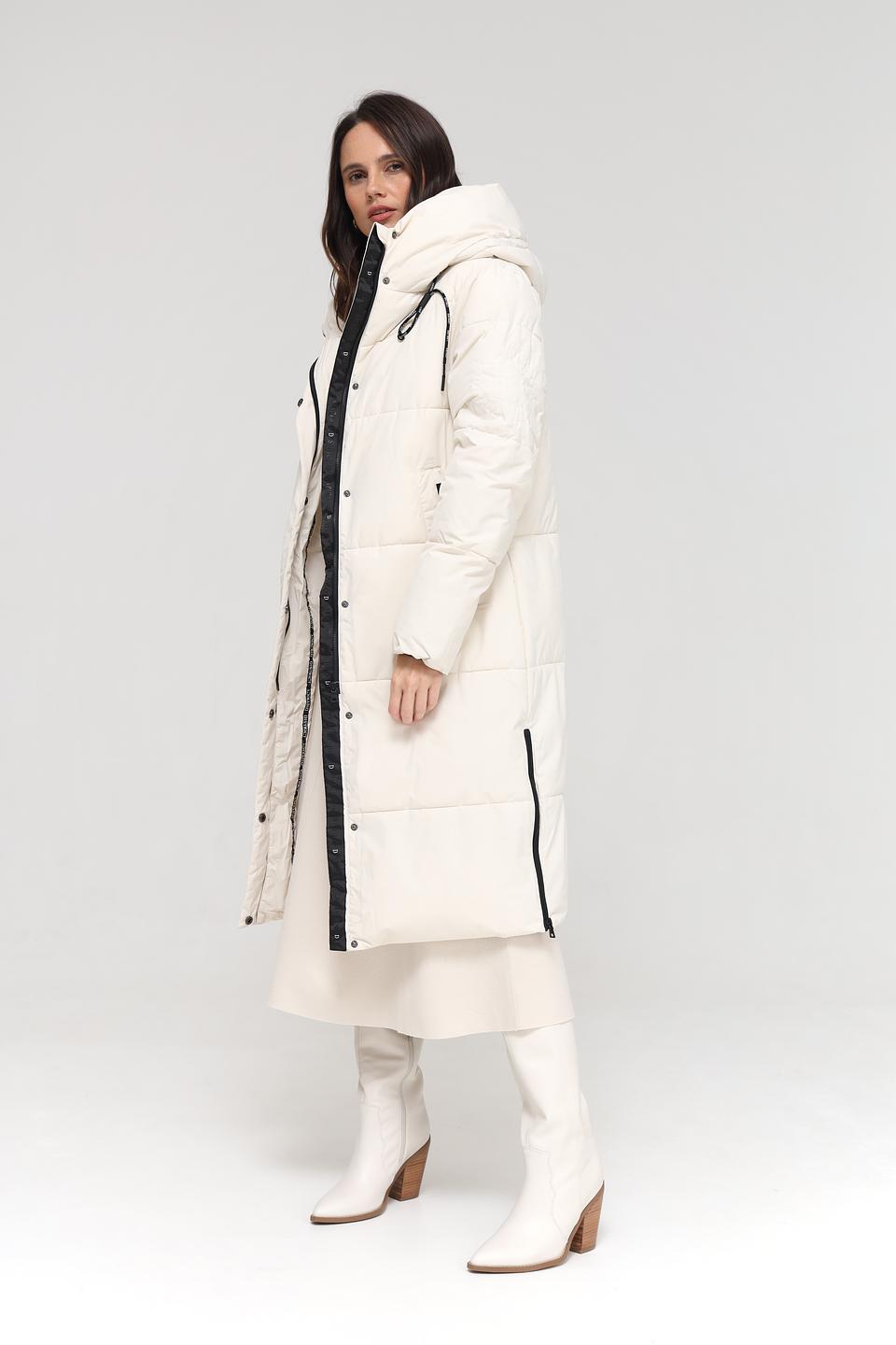 Пальто District стеганое бежевое