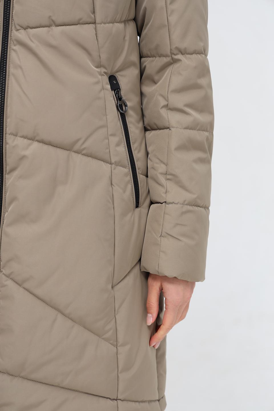 Пальто District стеганое бежевое