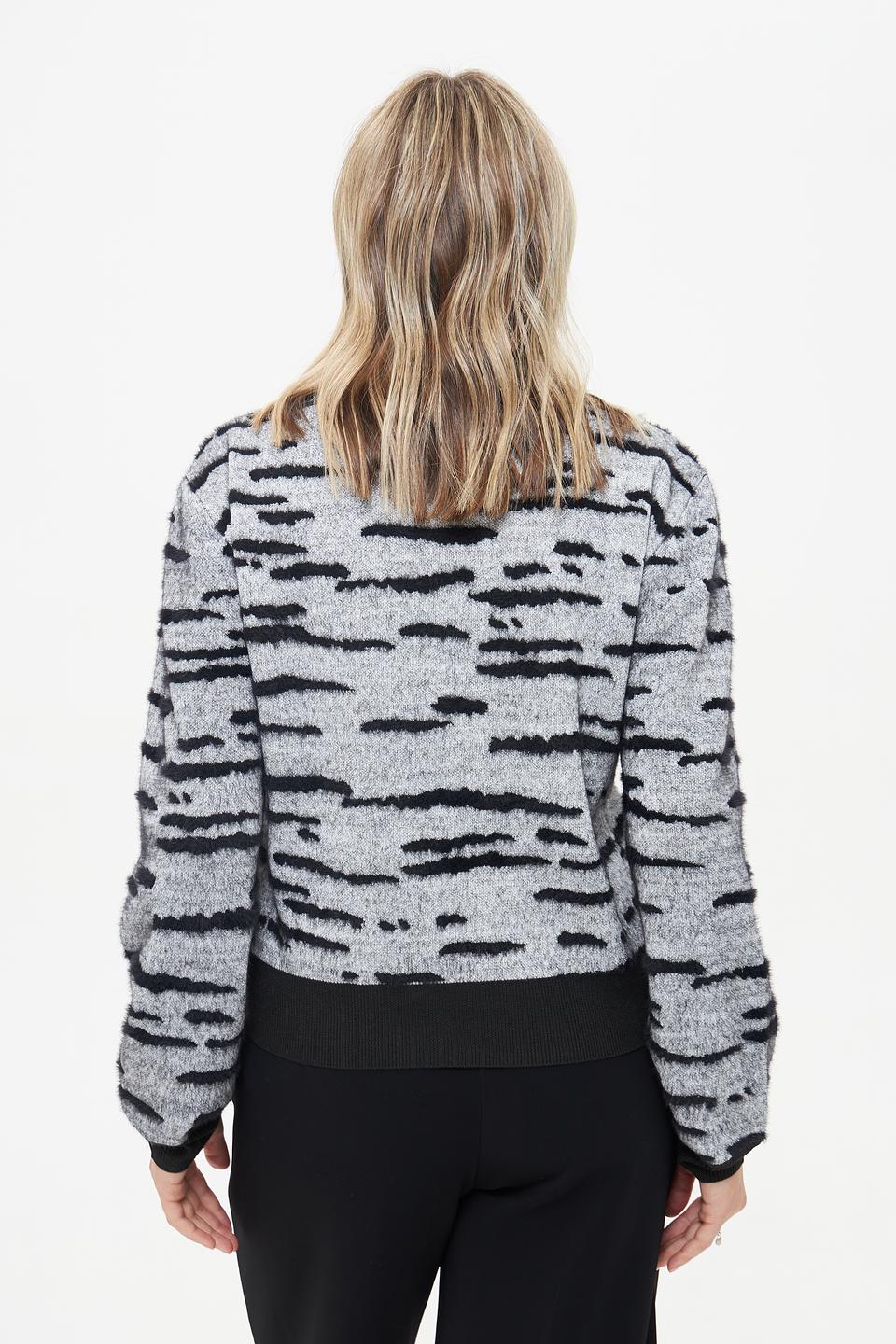 Пуловер Taifun с узором "зебра"