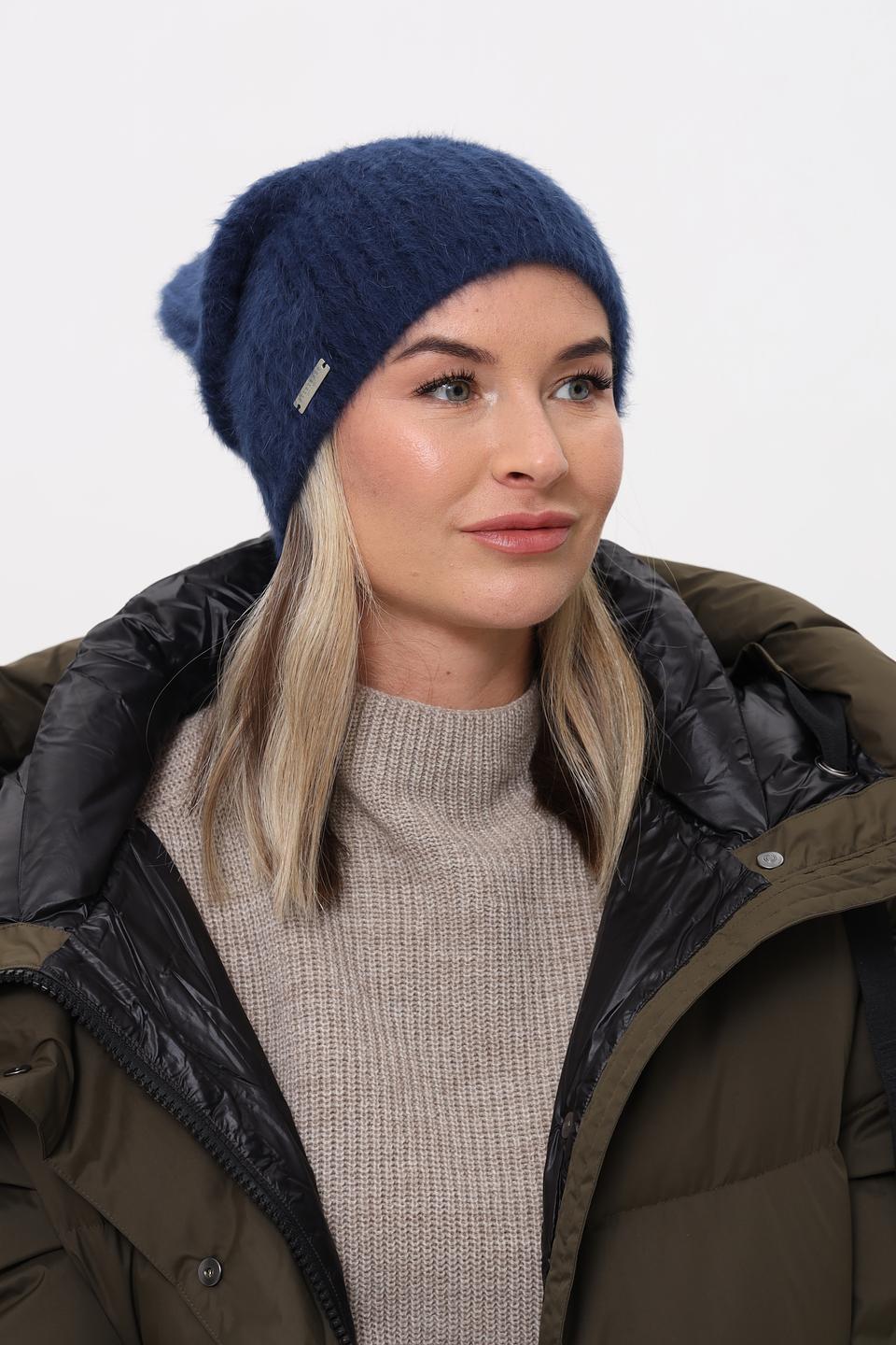 Шапка Seeberger синяя из ангоры