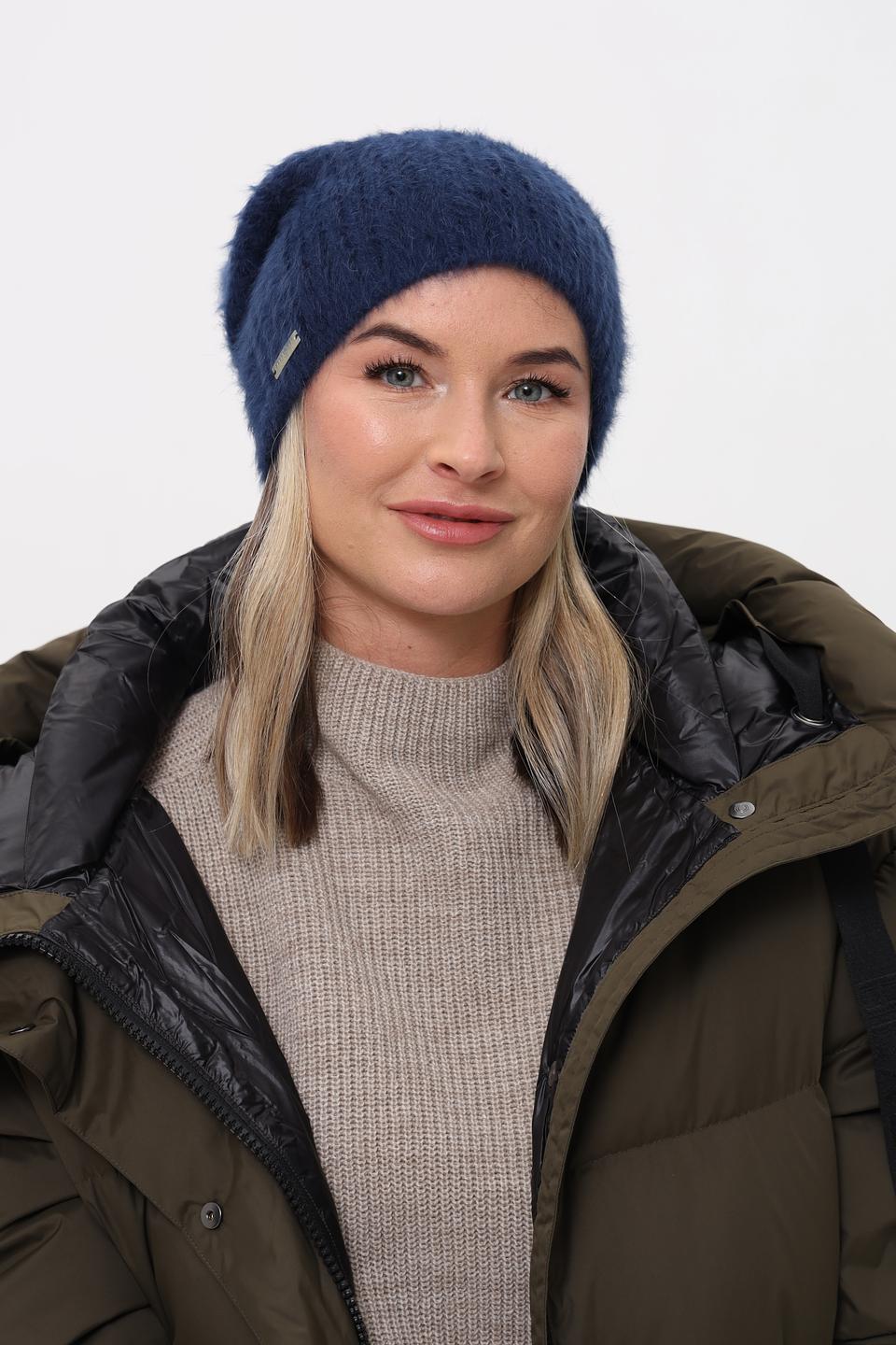 Шапка Seeberger синяя из ангоры