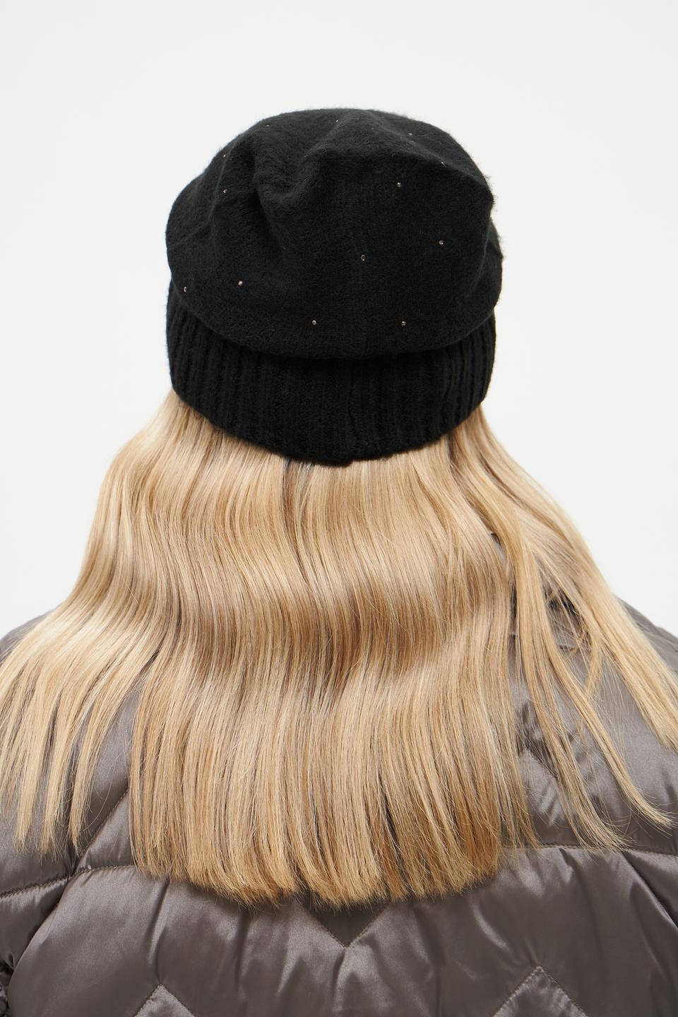 Шапка Fraas чёрная с декором