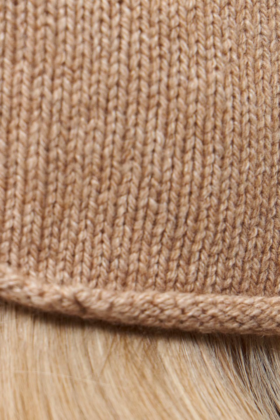 Шапка Oui вязаная бежевая