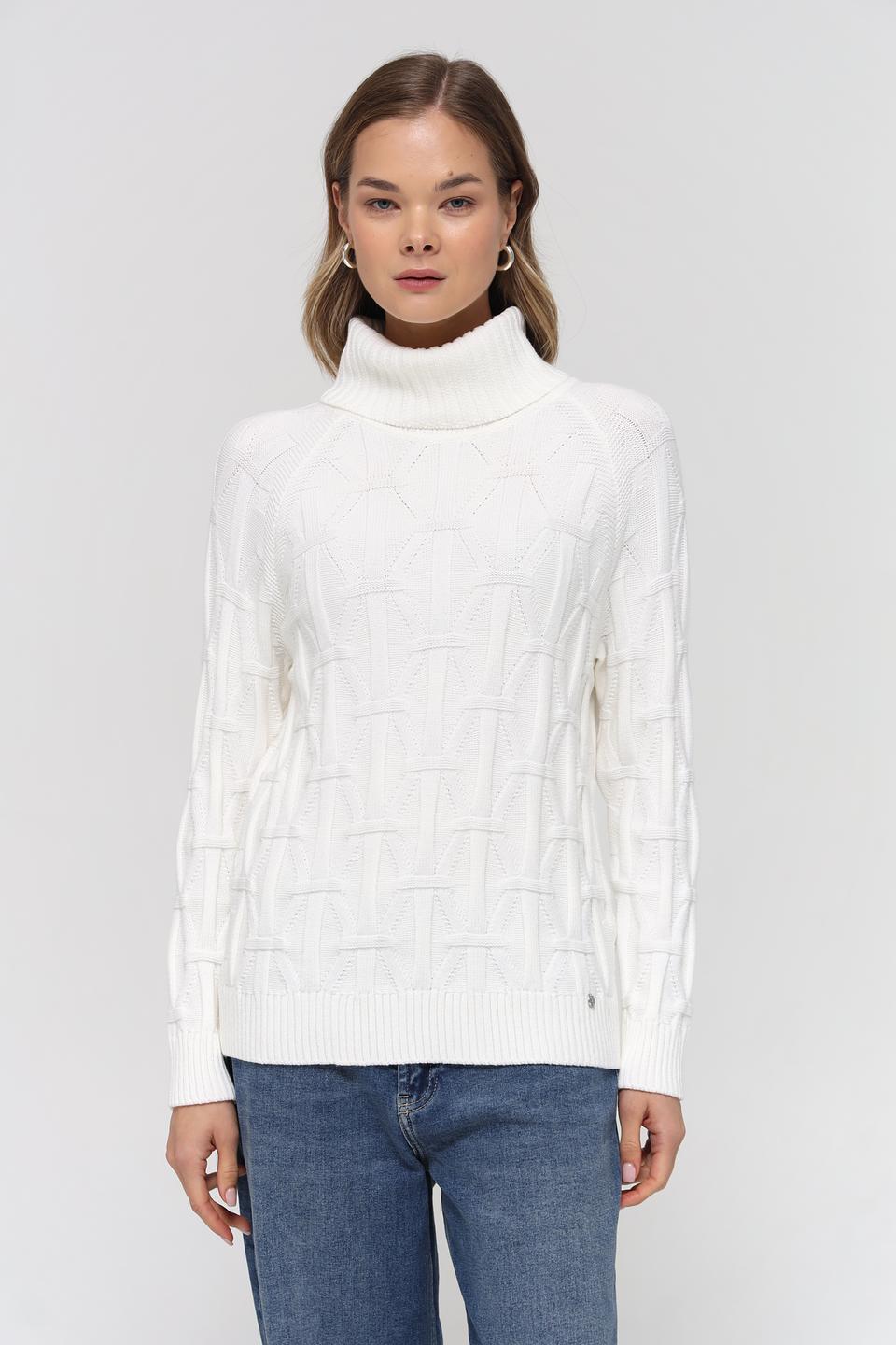 Пуловер Gollehaug с косами молочный