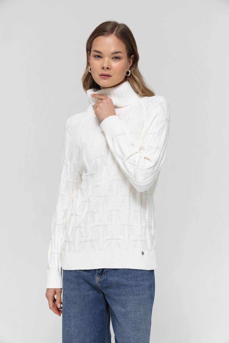 Пуловер Gollehaug с косами молочный