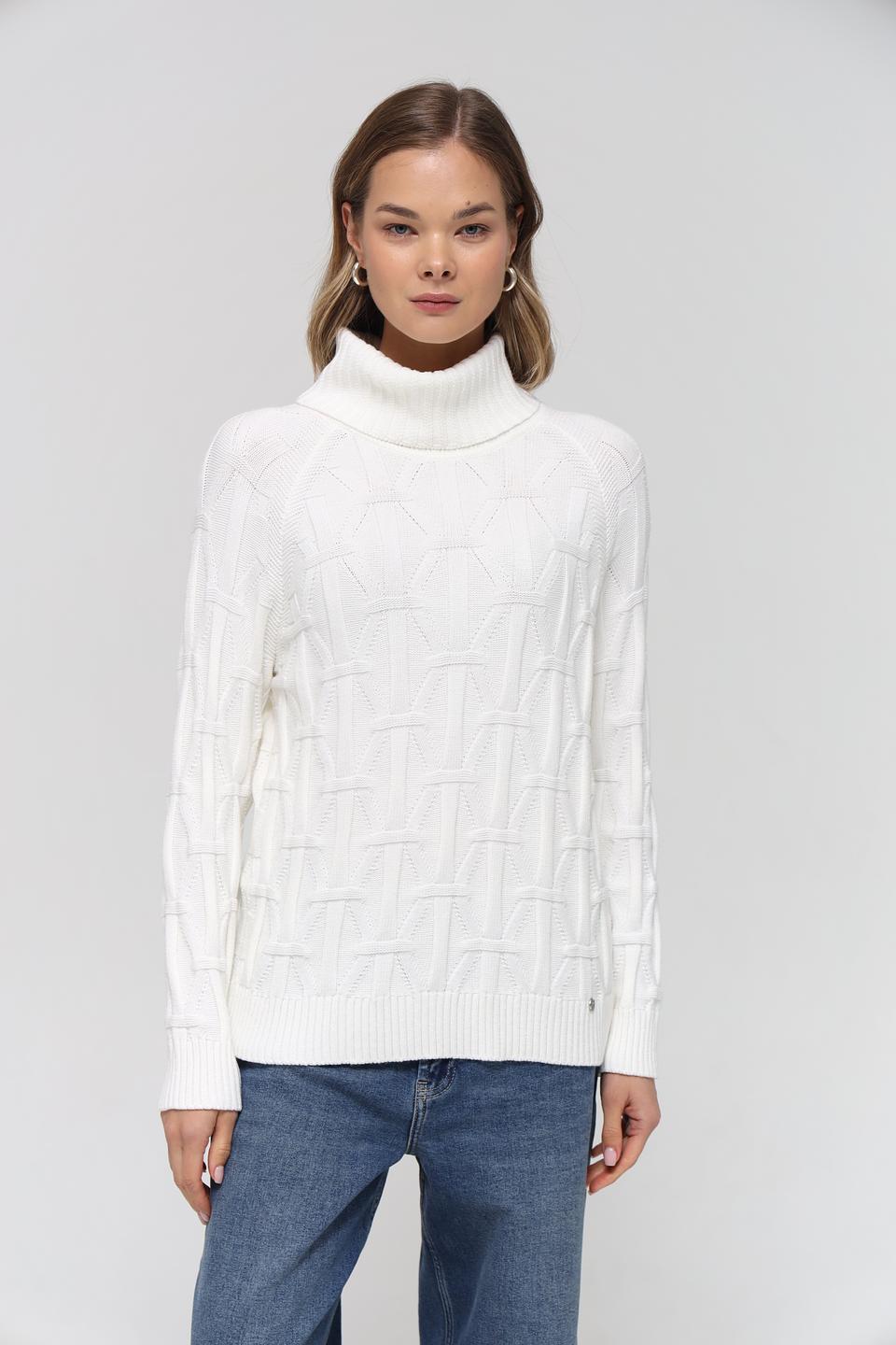 Пуловер Gollehaug с косами молочный