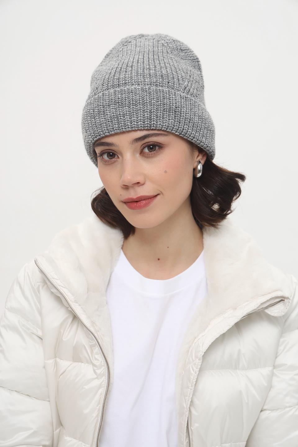 Шапка Seeberger серая вязаная