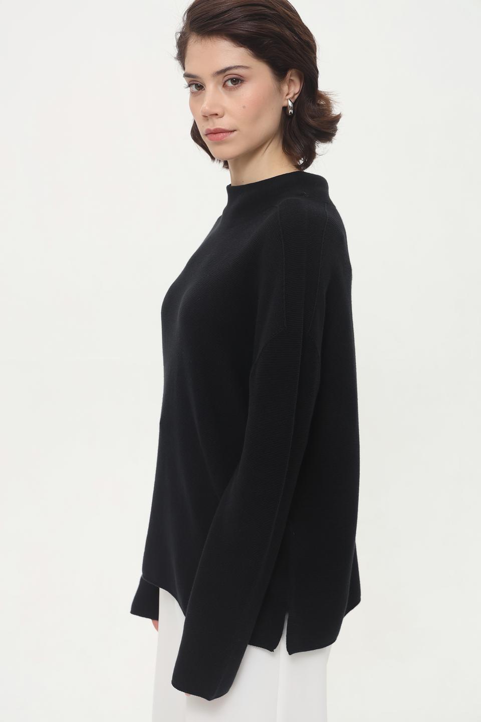 Пуловер Cinque чёрный с горловиной