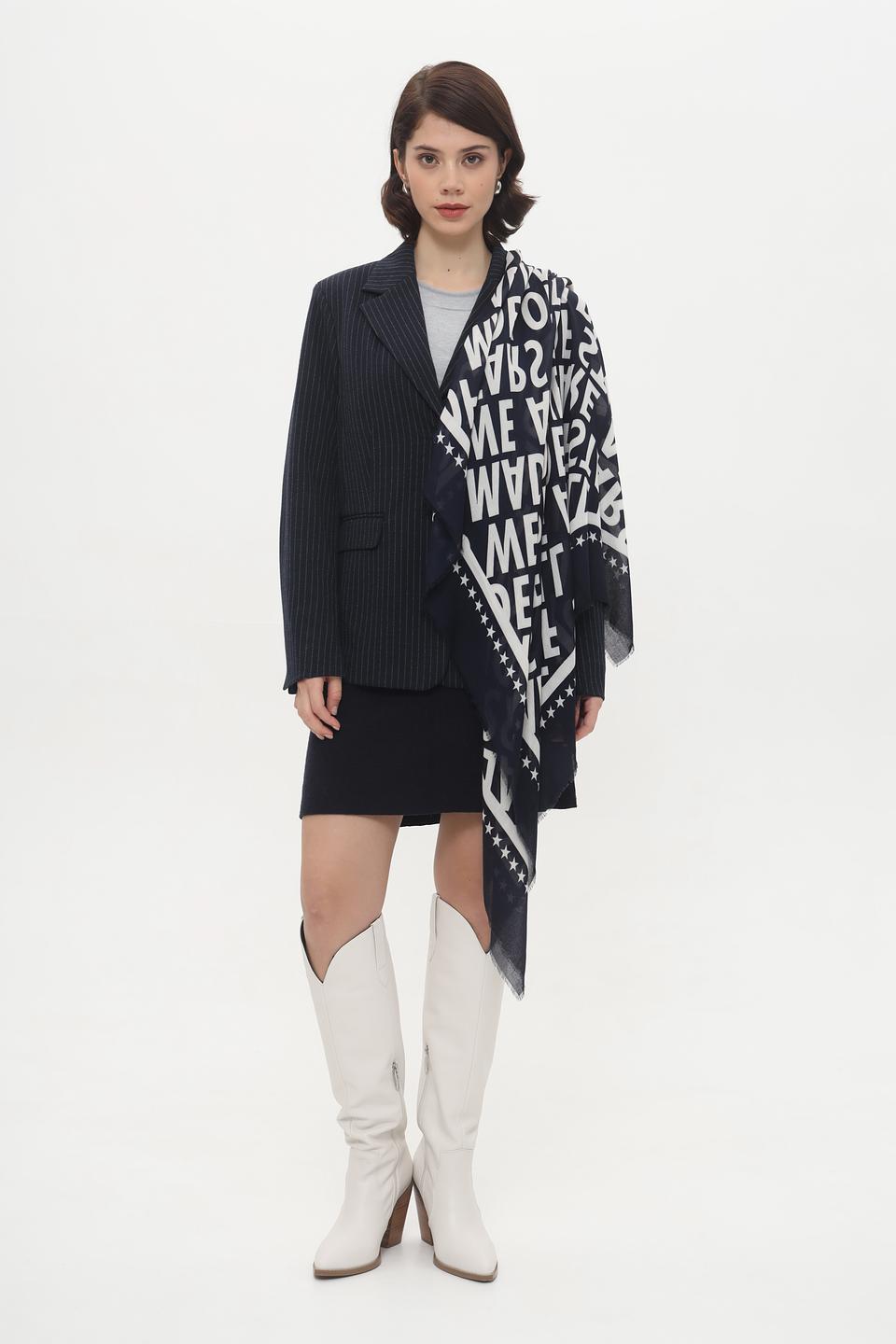 Шарф Oui с принтом и звёздами