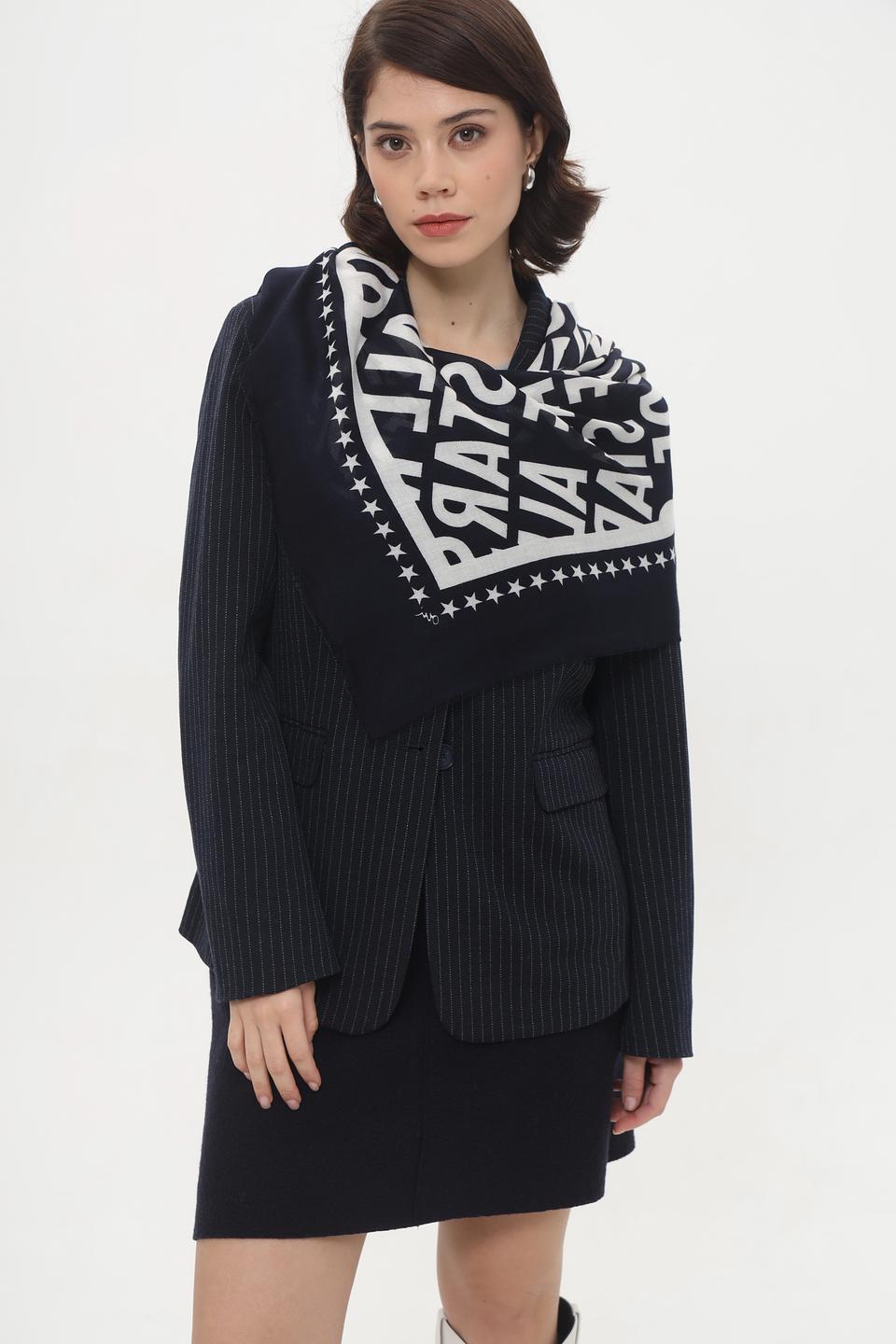 Шарф Oui с принтом и звёздами