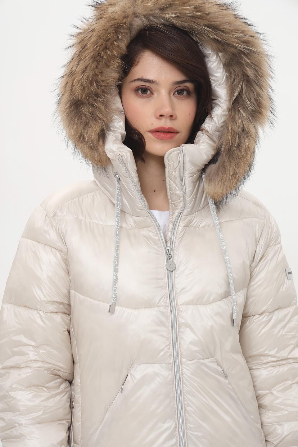 Пальто Frieda and Freddies стеганое бежевое