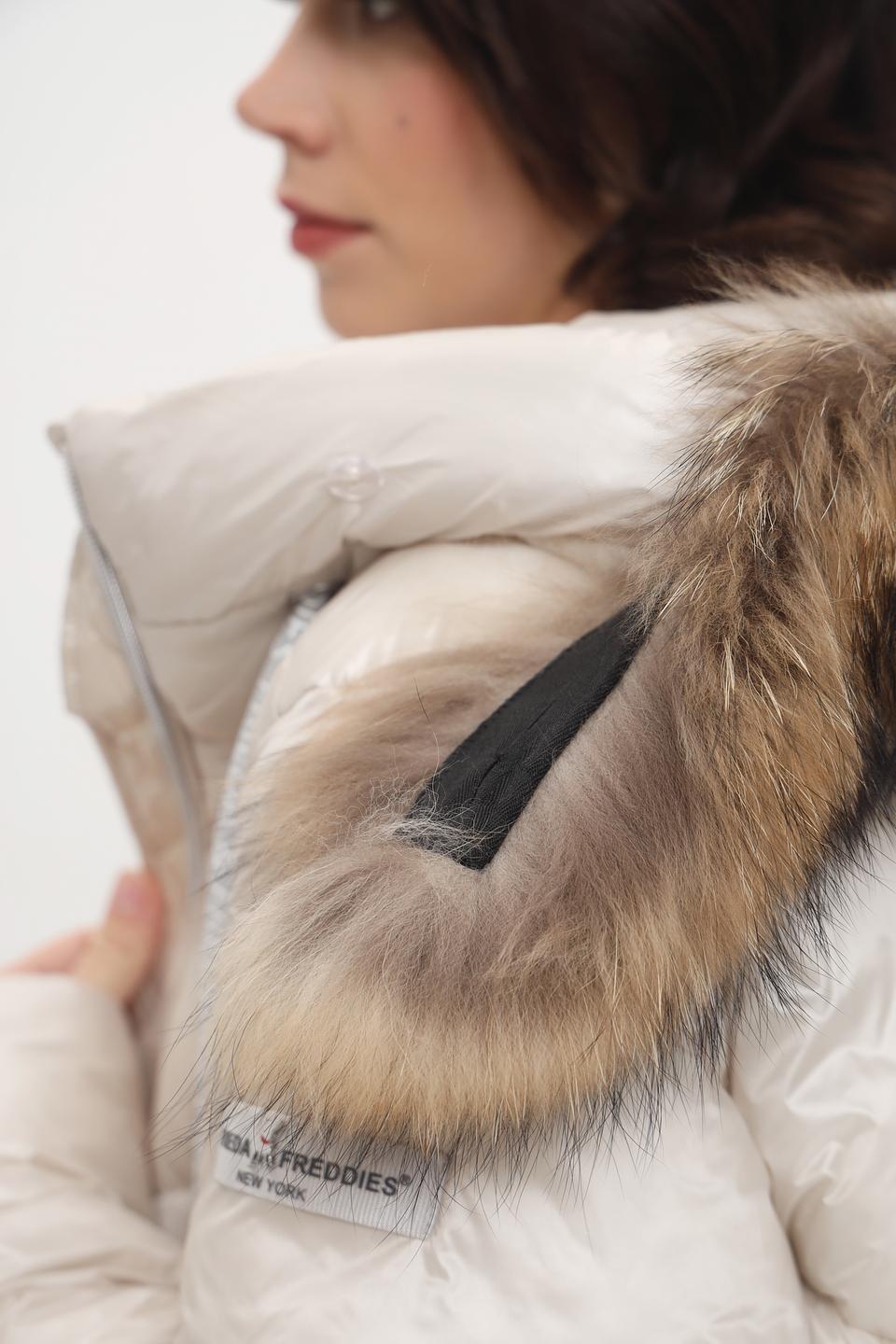 Пальто Frieda and Freddies стеганое бежевое