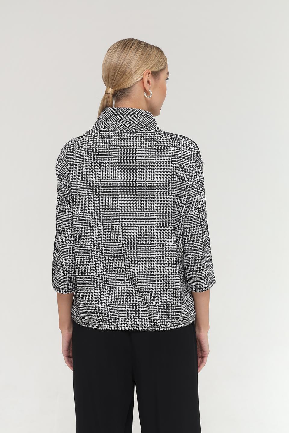 Пуловер Lebek в клетку с воротником