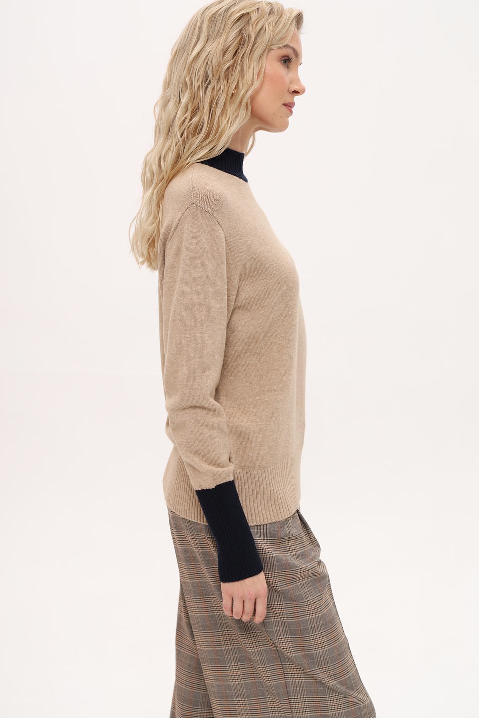 Пуловер Frank Walder с черной отделкой