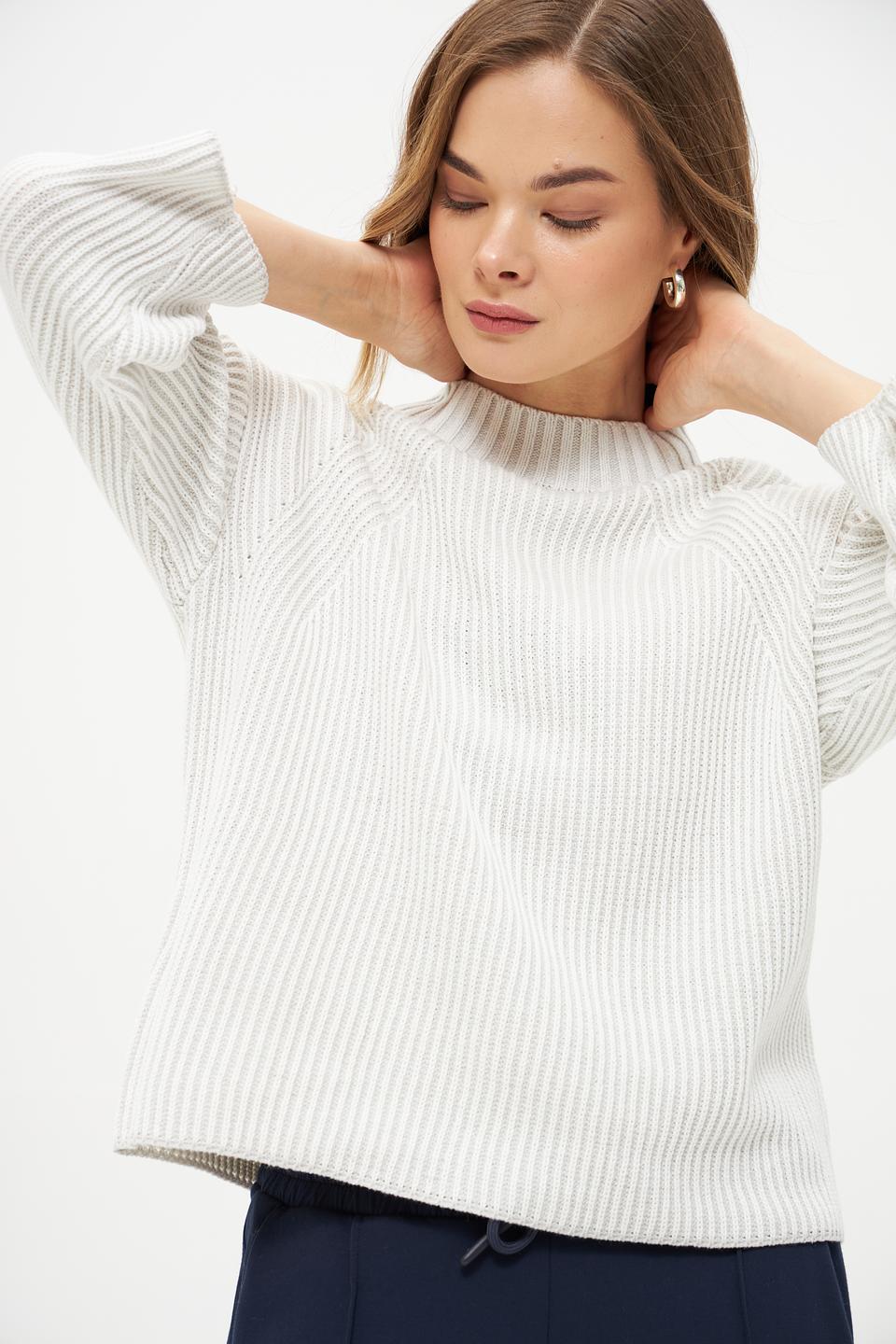 Пуловер Broadway с косами молочный